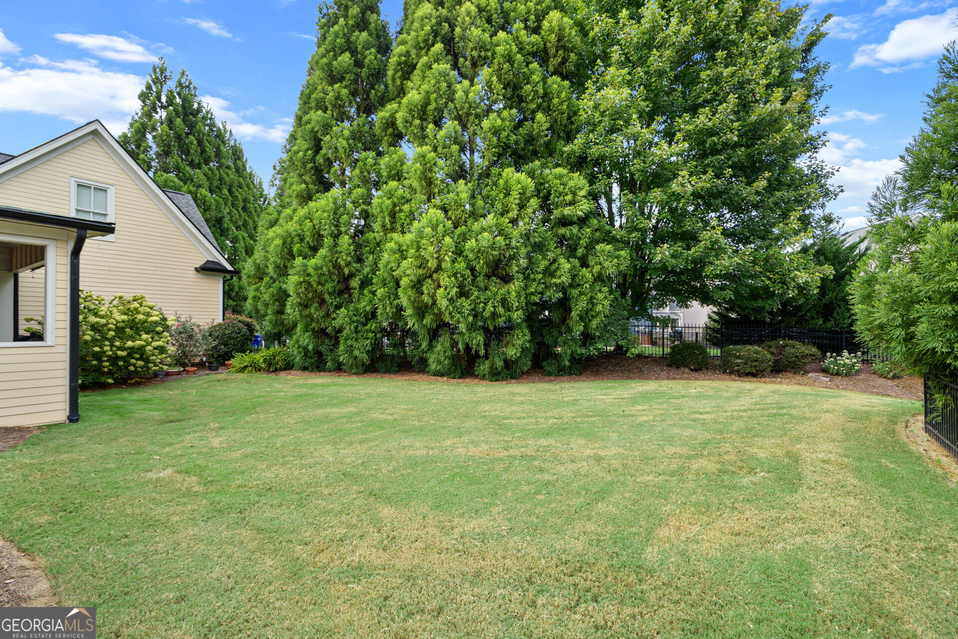 807 Clubside Court Property Photo 53