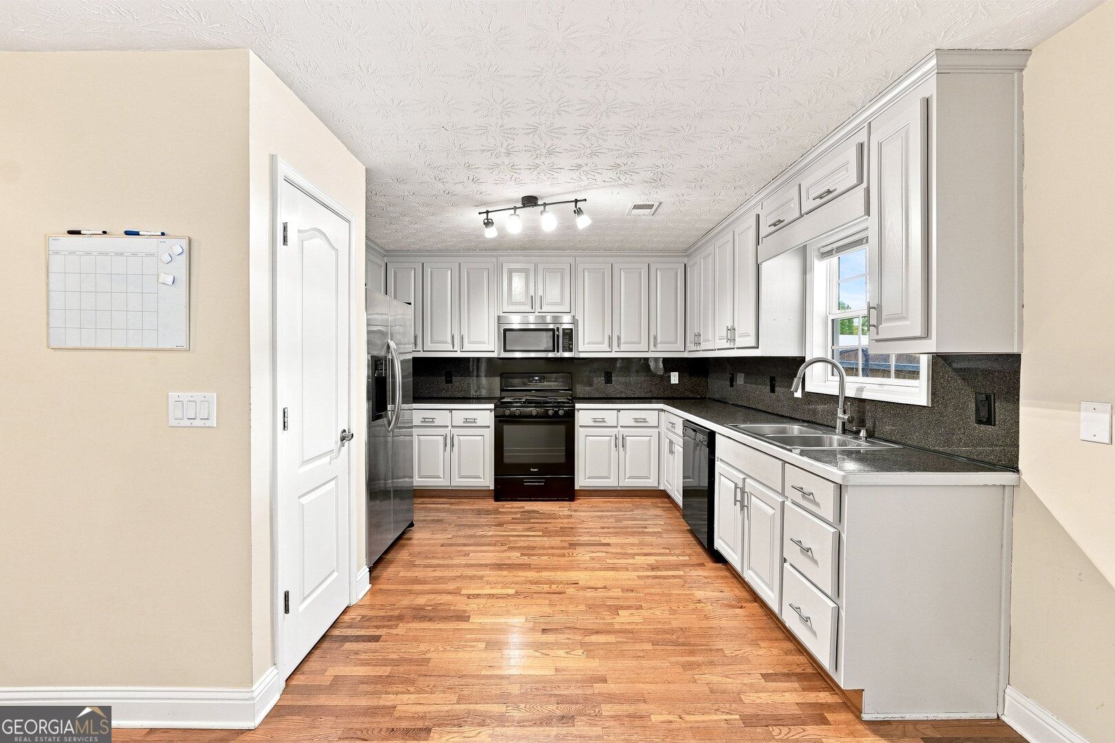 4120 Savannah Ridge Trace Property Photo 14