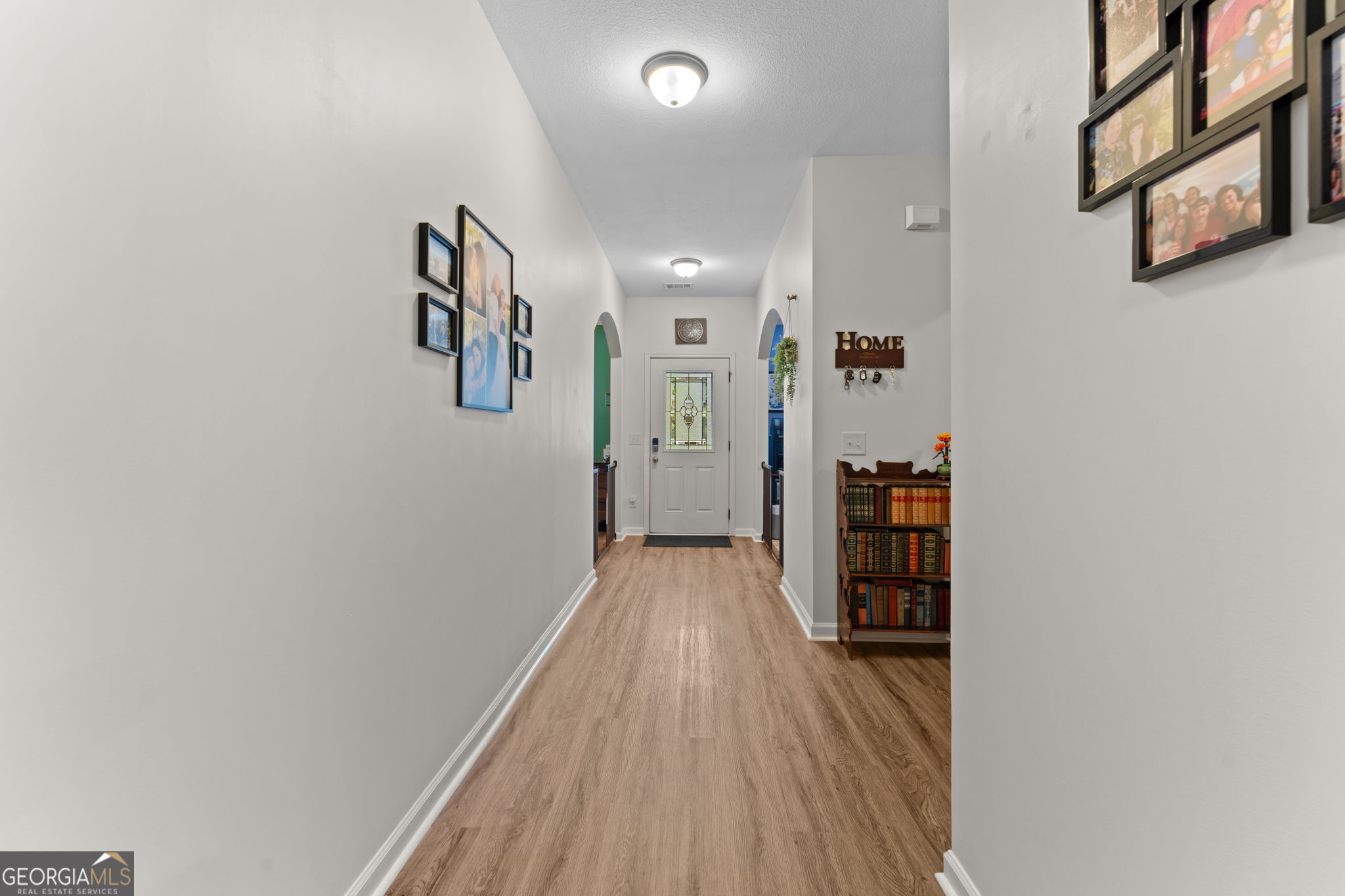 205 Christopher Luke Circle Property Photo 4