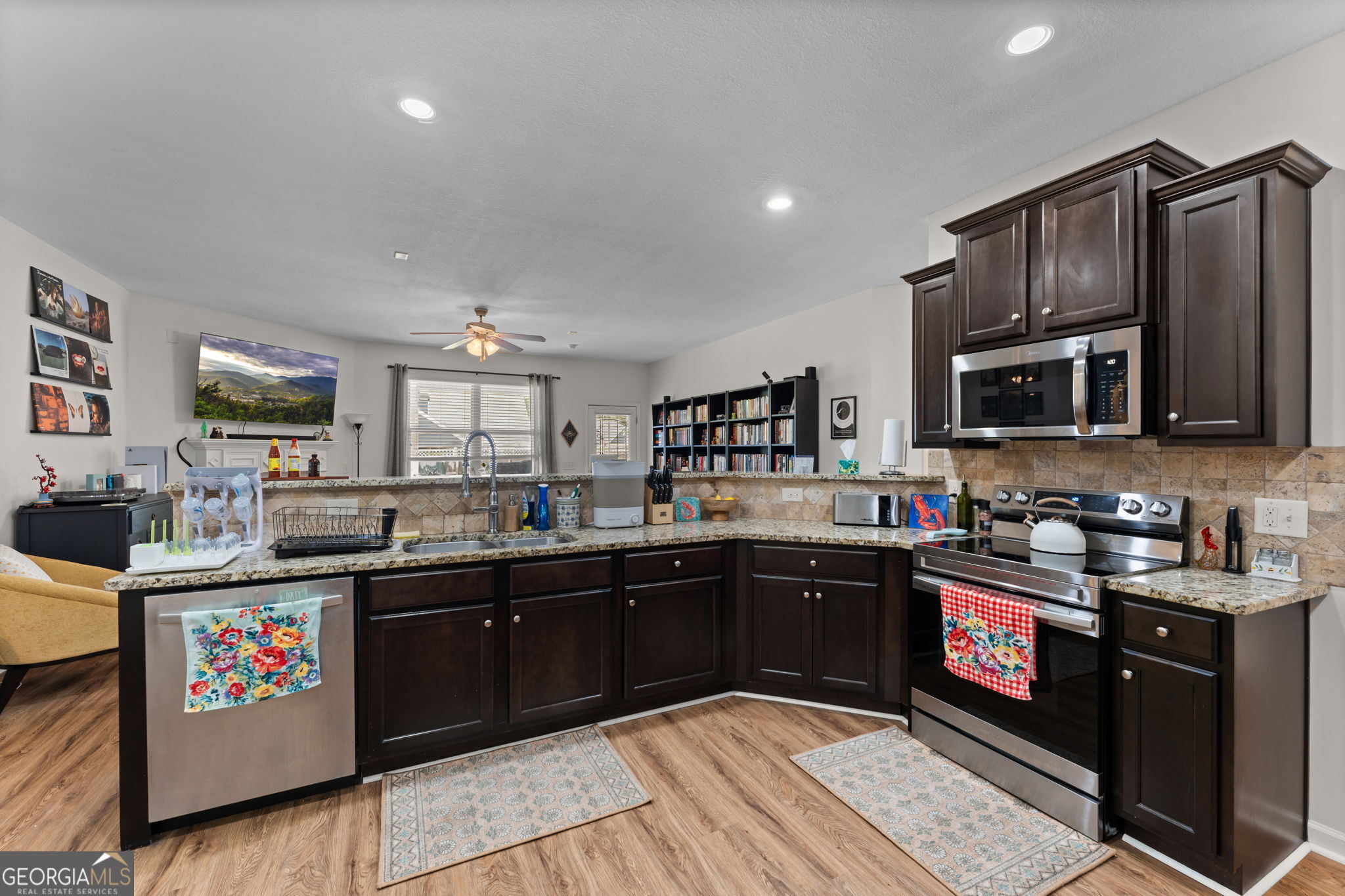 205 Christopher Luke Circle Property Photo 14