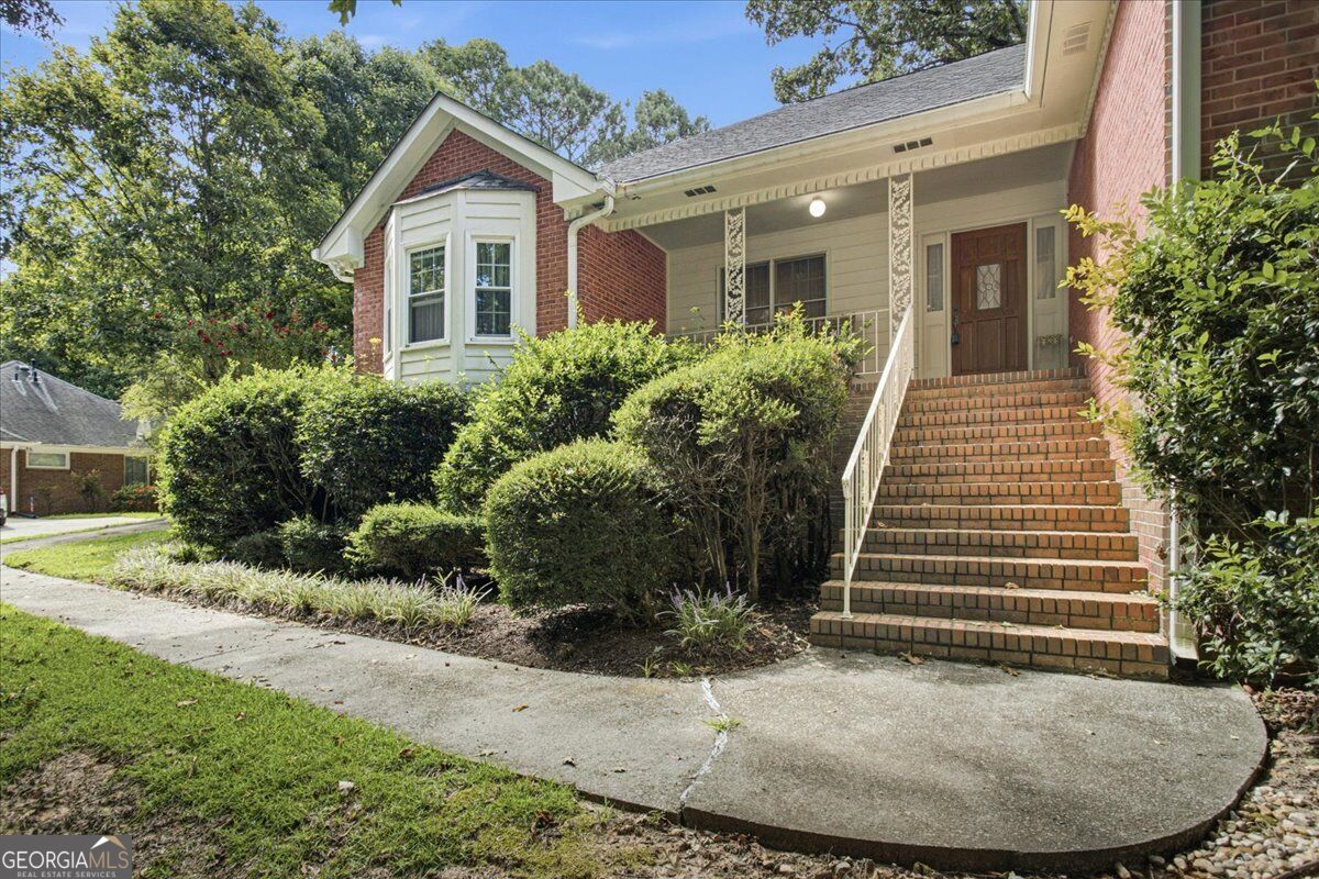 2915 Jodeco Terrace Property Photo 2
