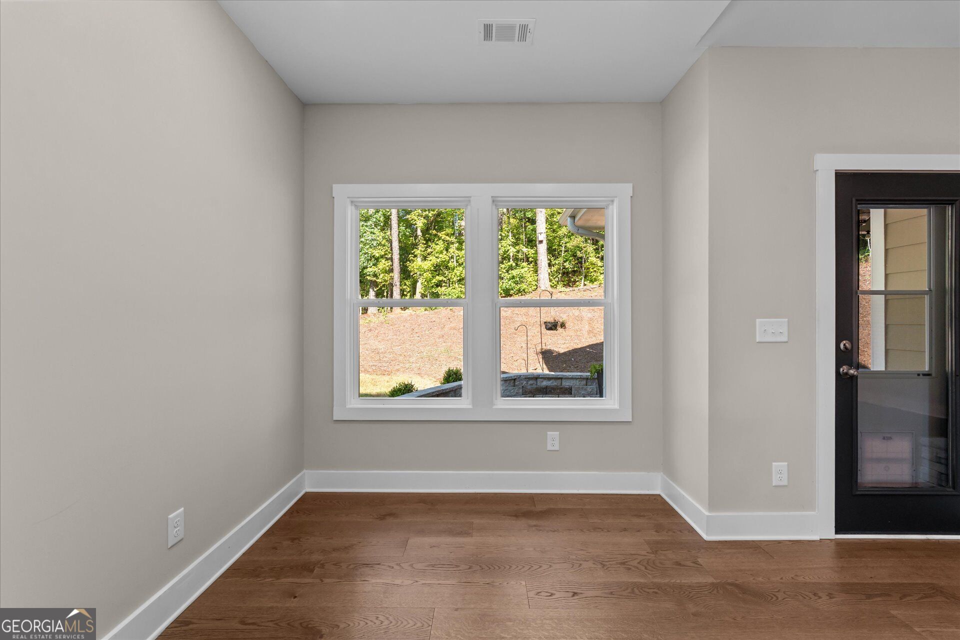 2406 Battle Drive Property Photo 18