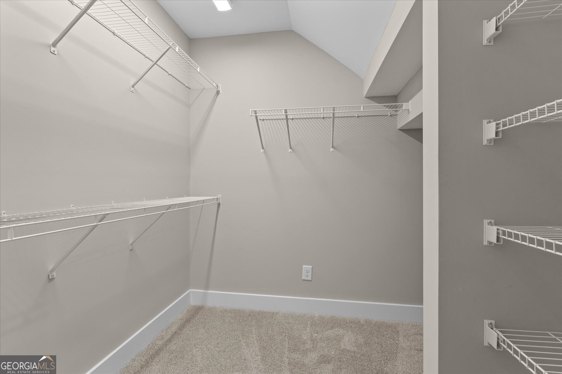 2406 Battle Drive Property Photo 25