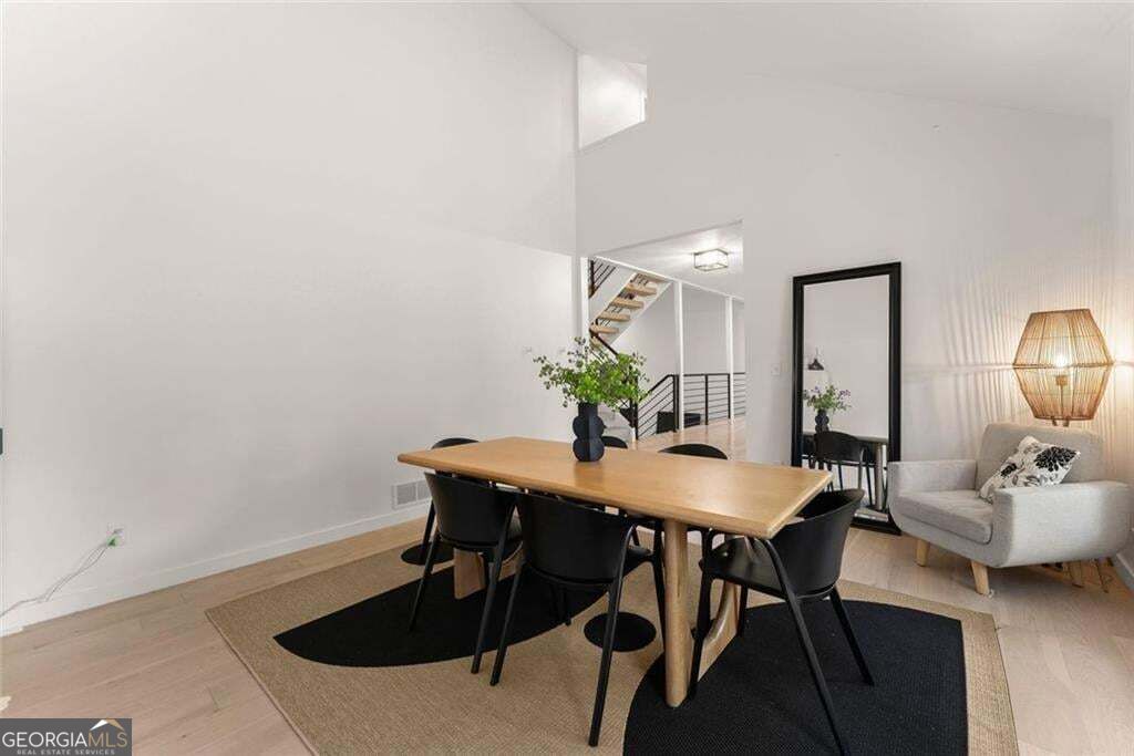 3040 Roxburgh Drive Property Photo 12