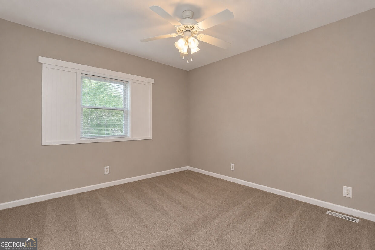 88 Angie Drive # 6 Property Photo 14