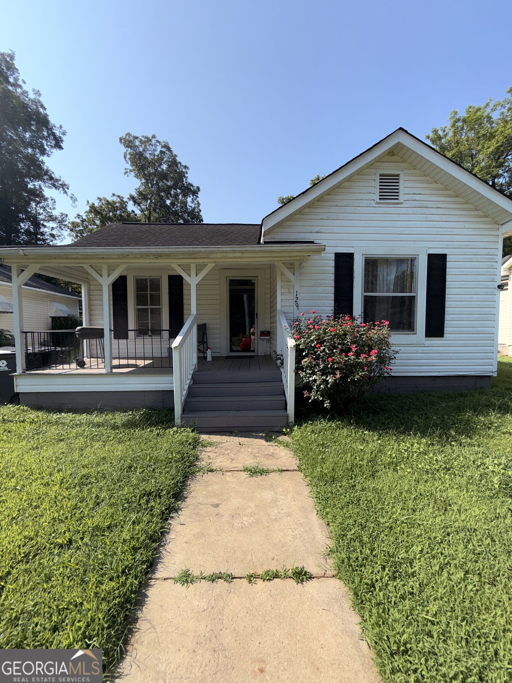 129 Cobb Street Property Photo 3