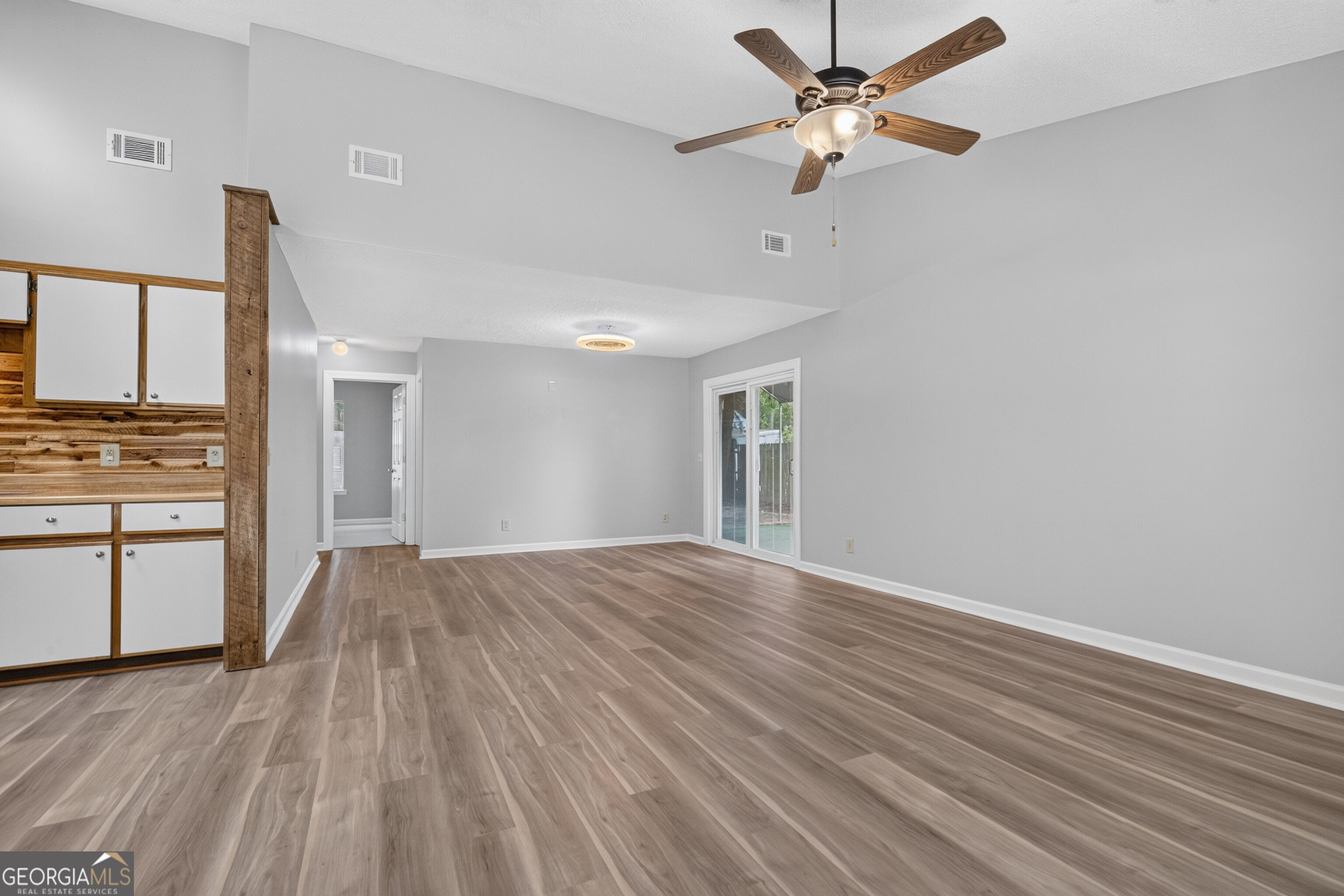 5365 Mccall Road Property Photo 7