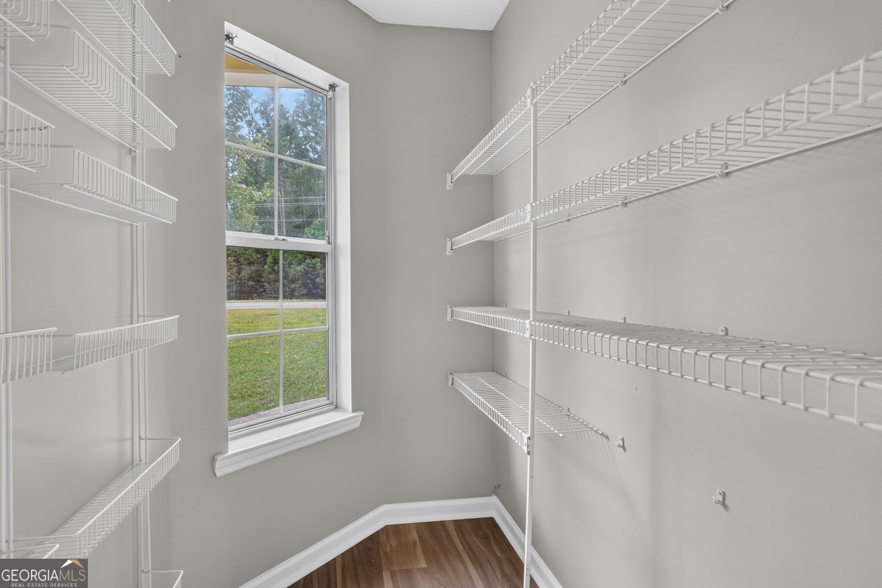 5365 Mccall Road Property Photo 14