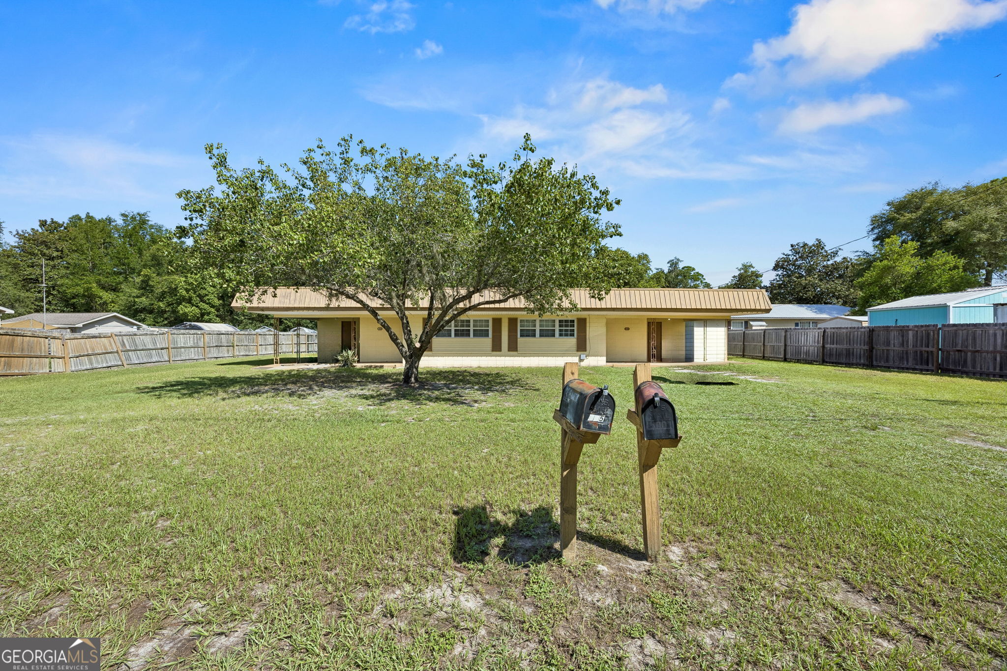 411 Martin Street Property Photo 1