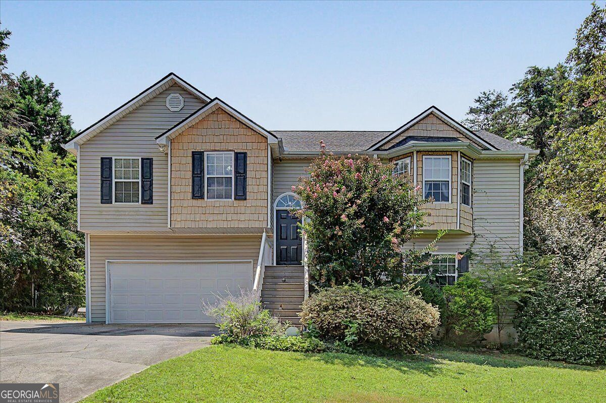30 Indian Hills Drive Property Photo 1