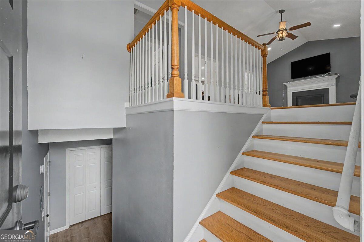 30 Indian Hills Drive Property Photo 2
