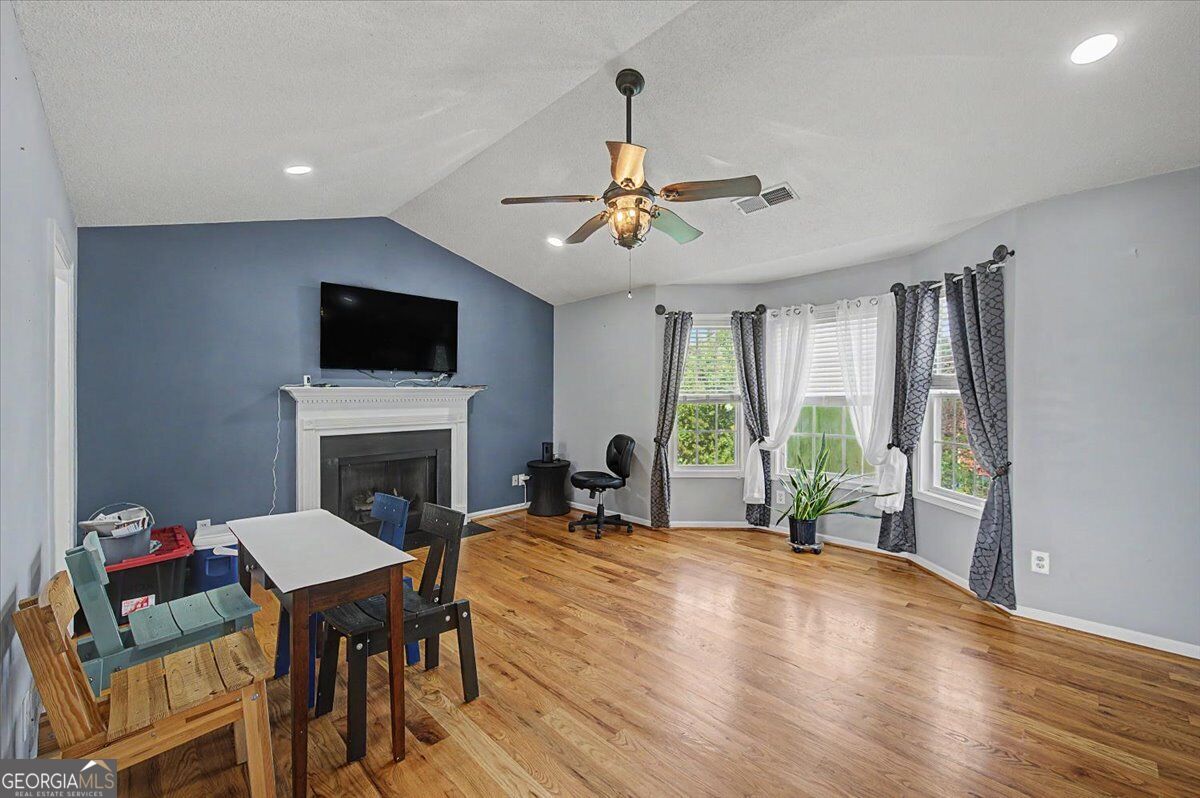 30 Indian Hills Drive Property Photo 5