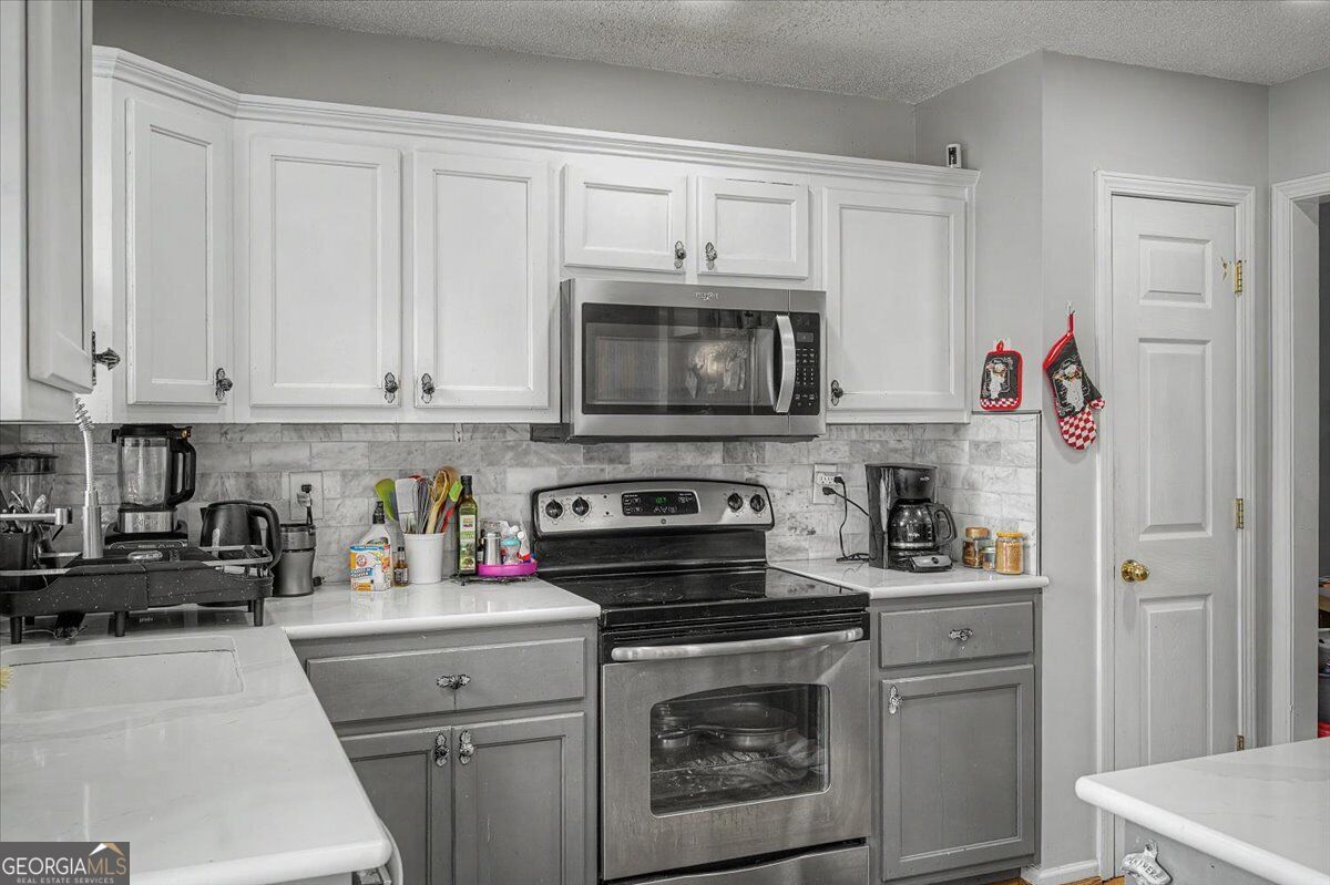 30 Indian Hills Drive Property Photo 11