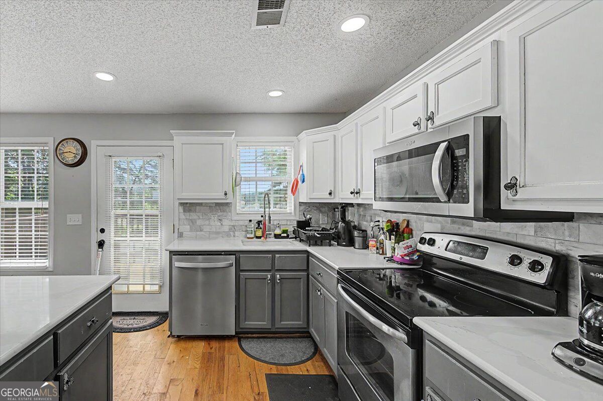 30 Indian Hills Drive Property Photo 13