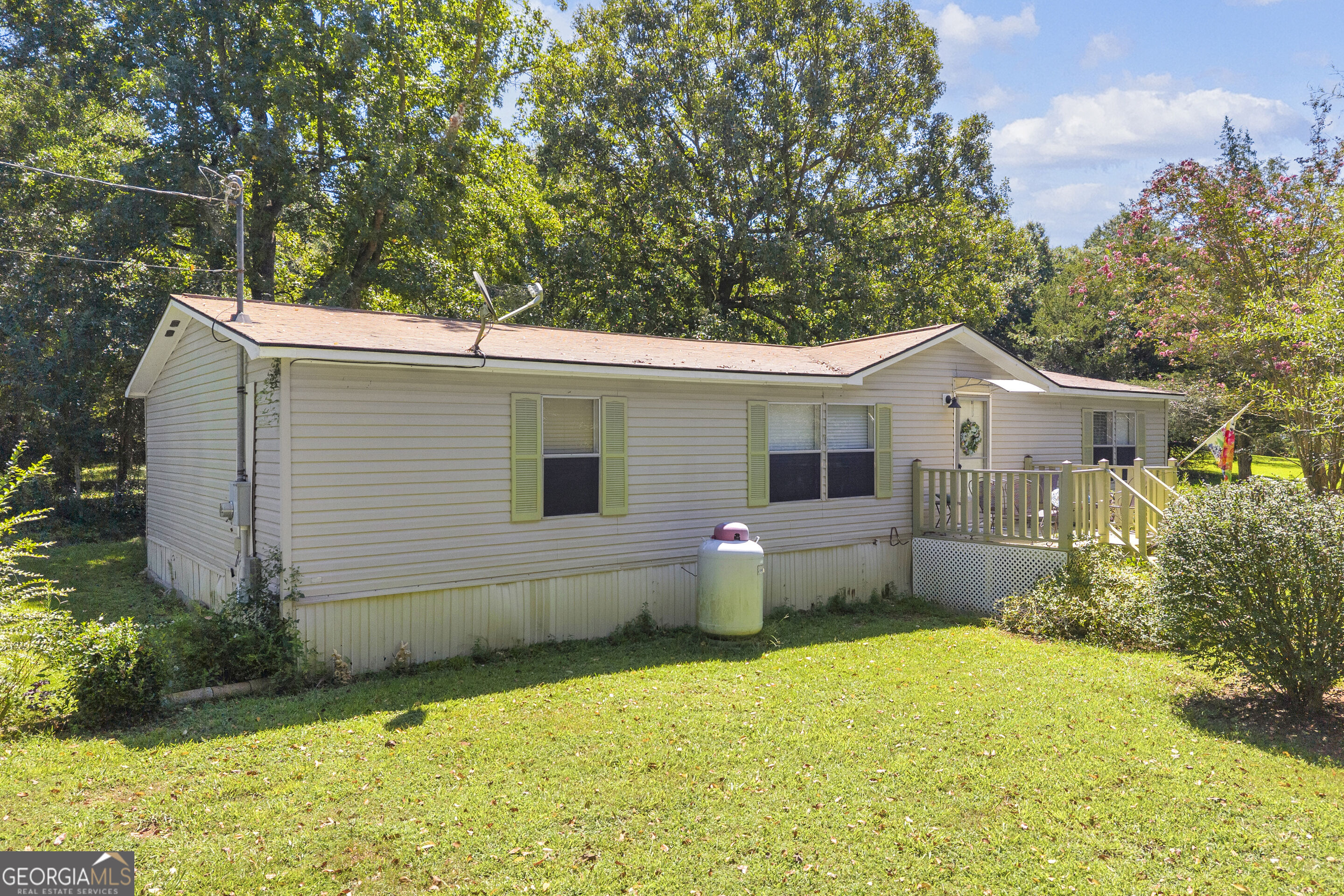 1664 Akin Road Property Photo 1