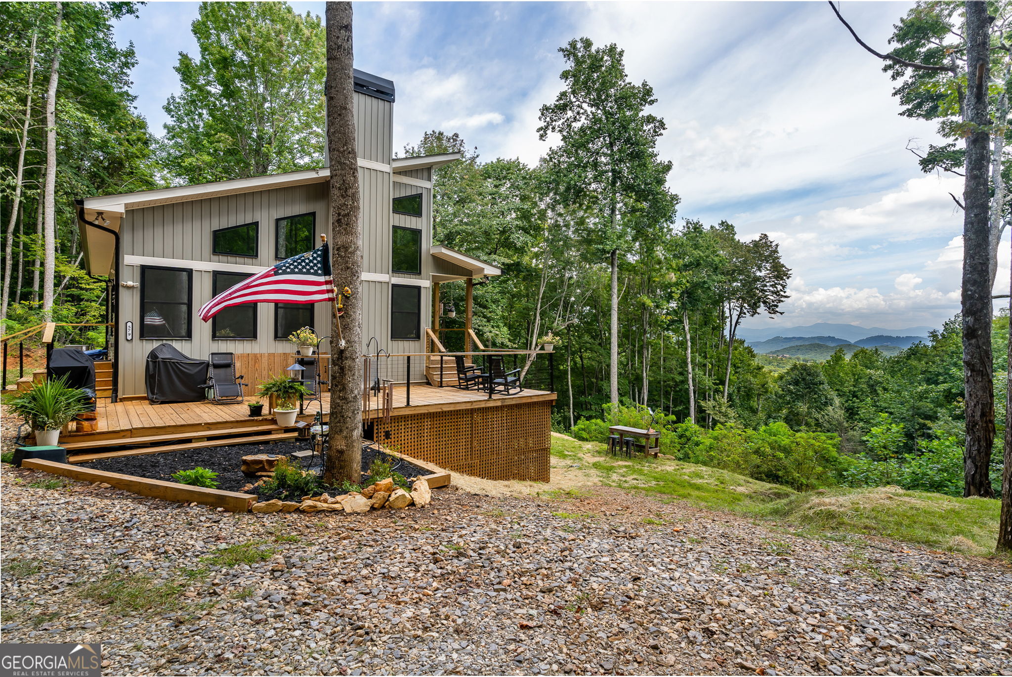 579 Overlook Circle Property Photo 17