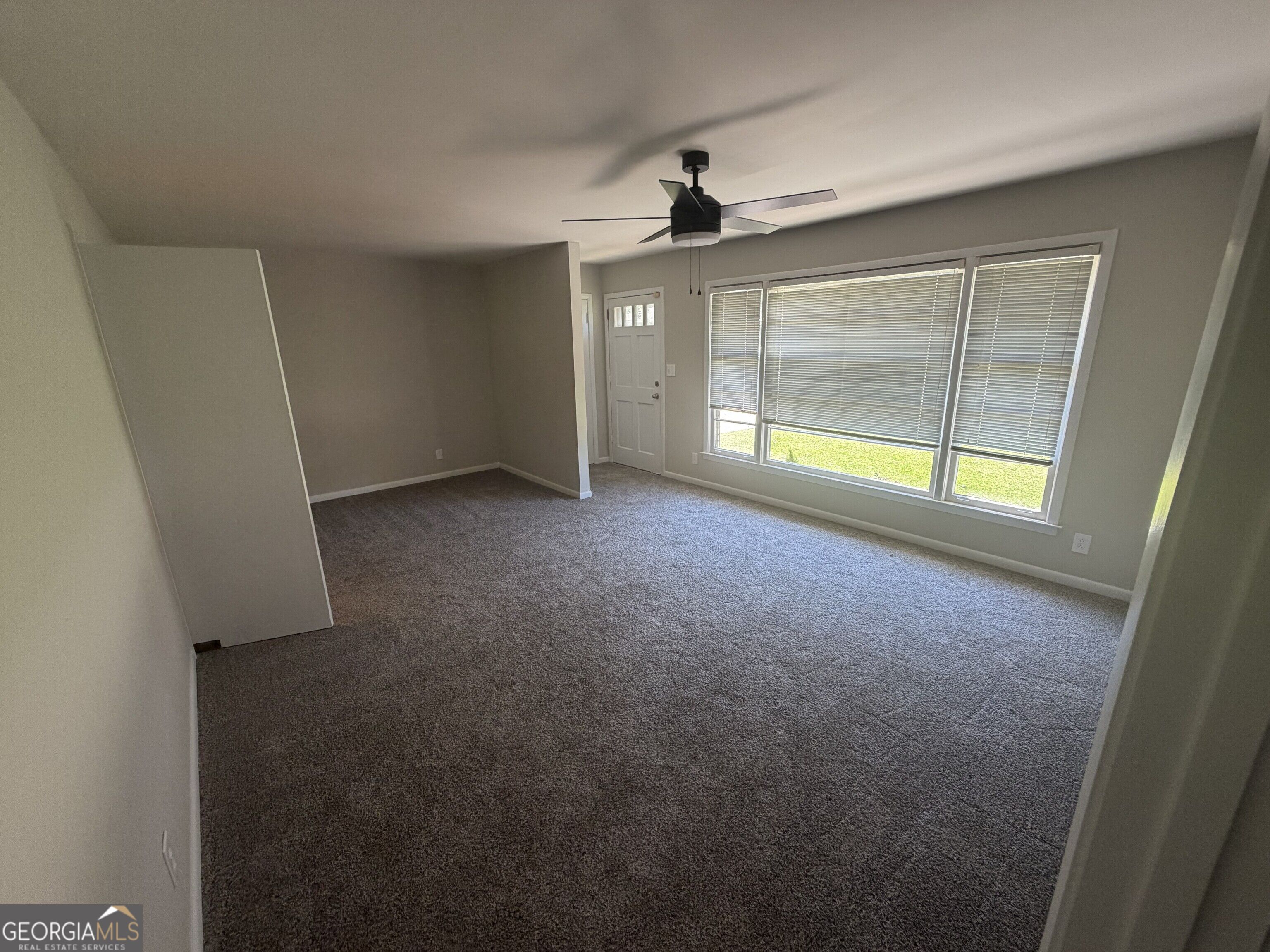 996 School Lane Property Photo 11