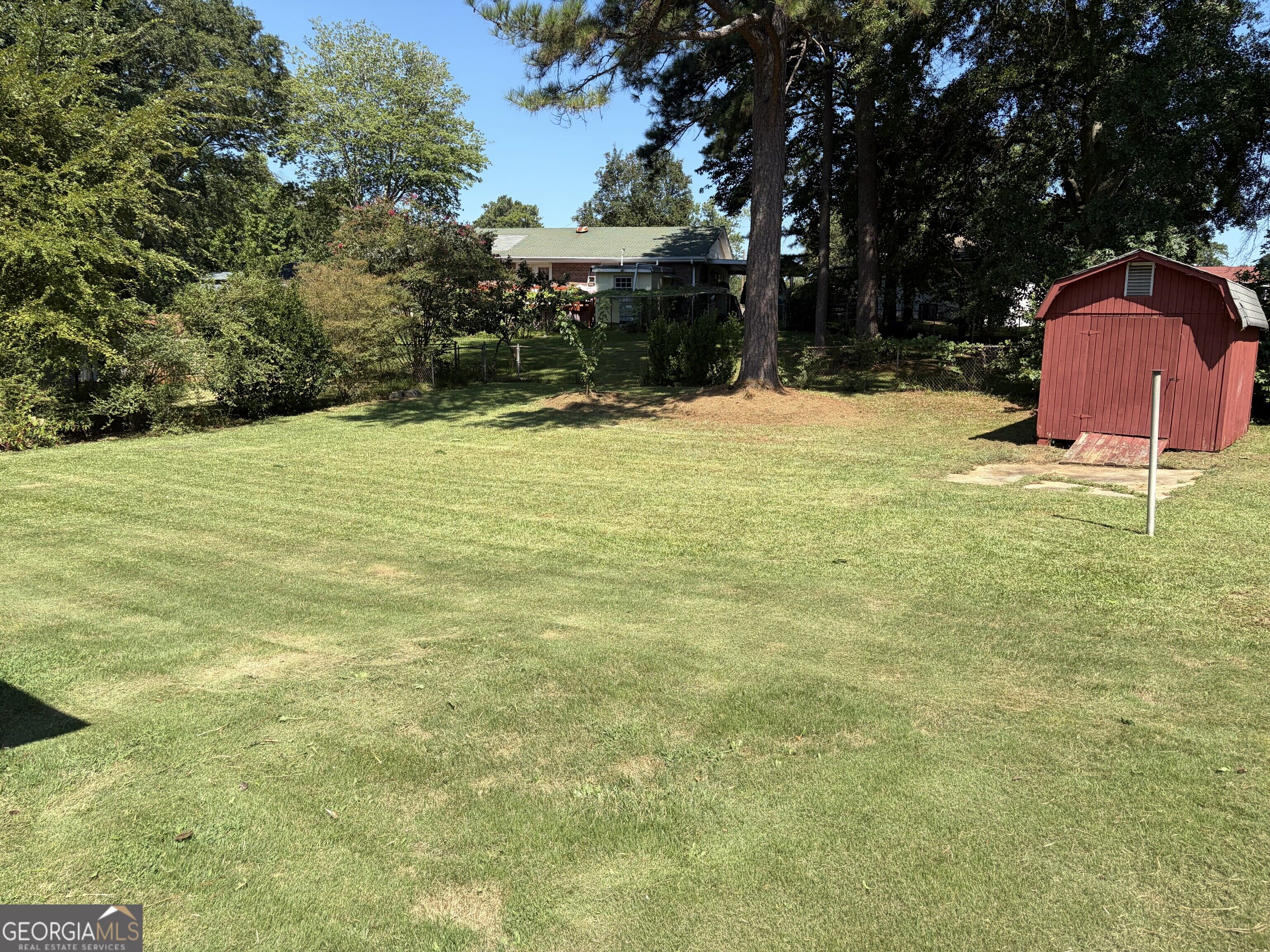 996 School Lane Property Photo 25