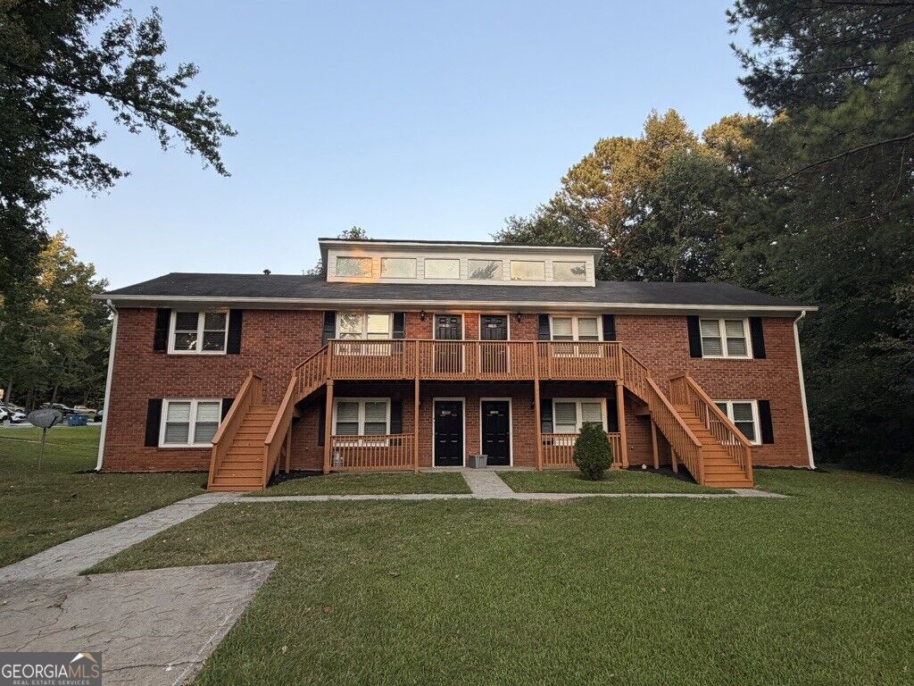 1988 Patterson Courts # 1988 Property Photo 1