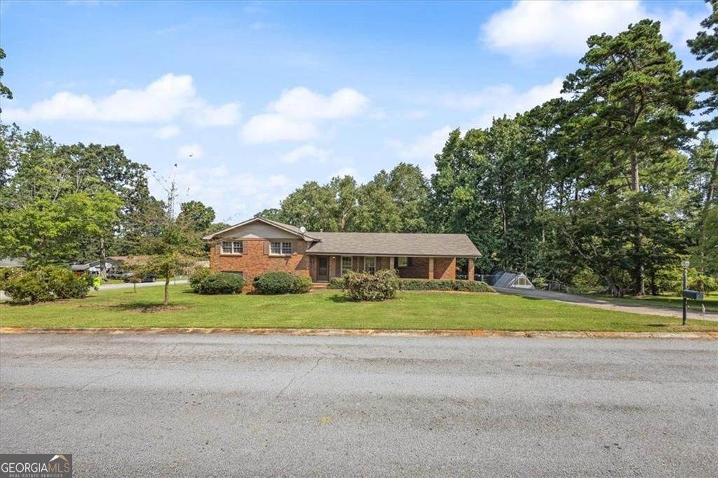 5082 Ailene Drive Property Photo 1