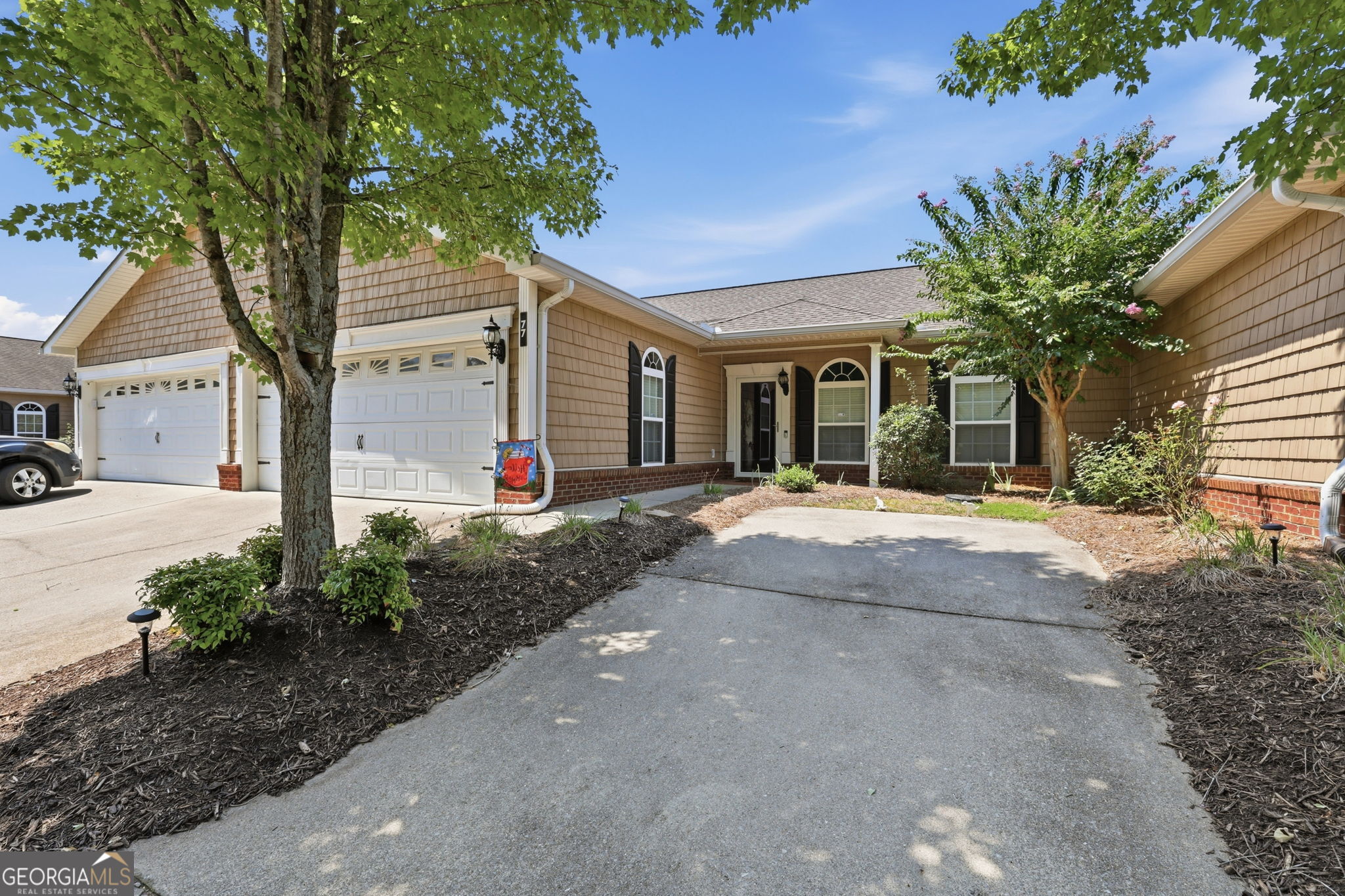 1903 N Summit Drive # 77 Property Photo 1
