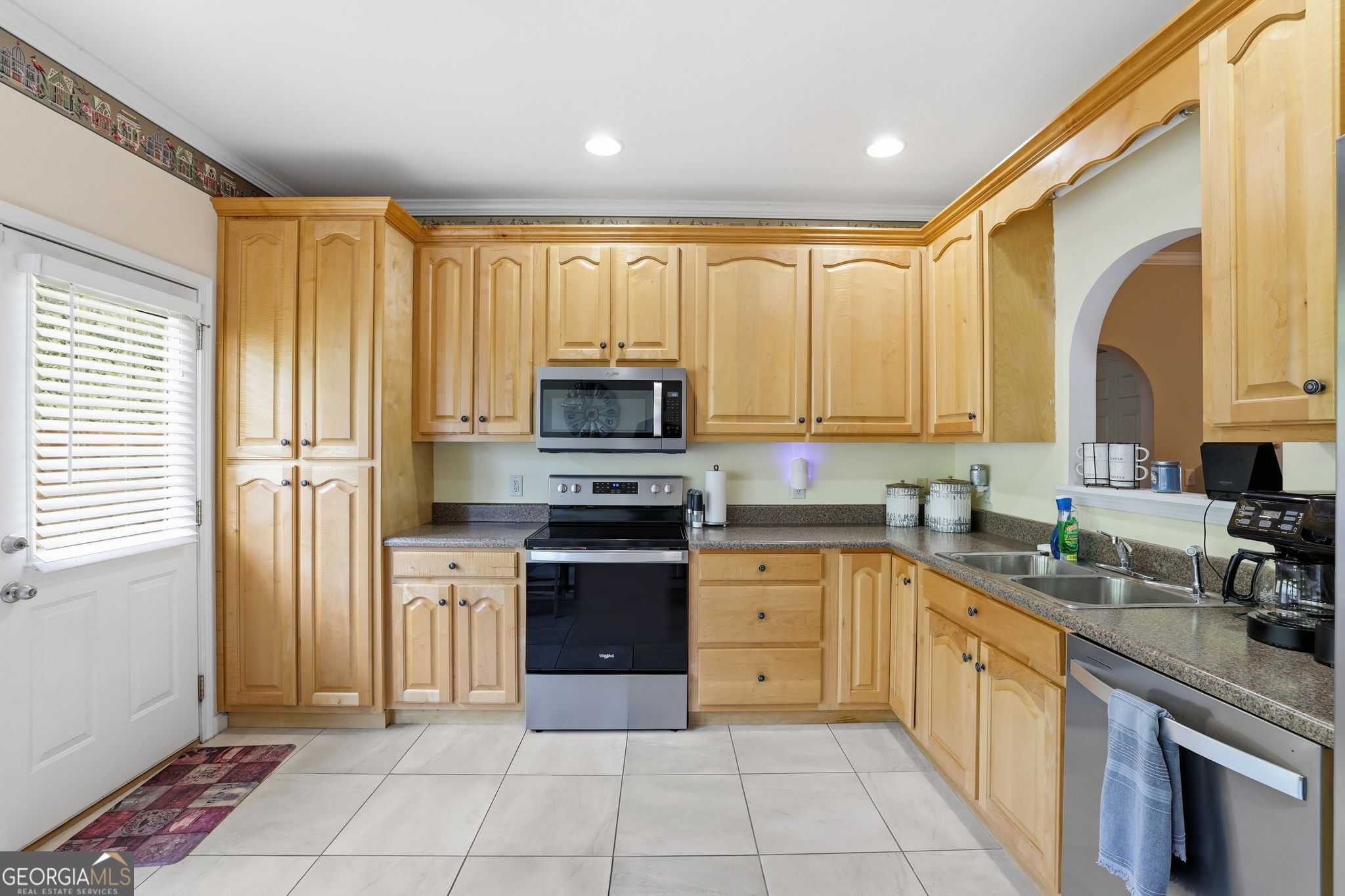 1903 N Summit Drive # 77 Property Photo 6