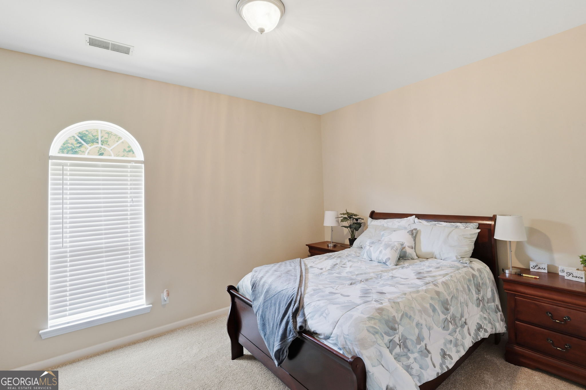 1903 N Summit Drive # 77 Property Photo 10