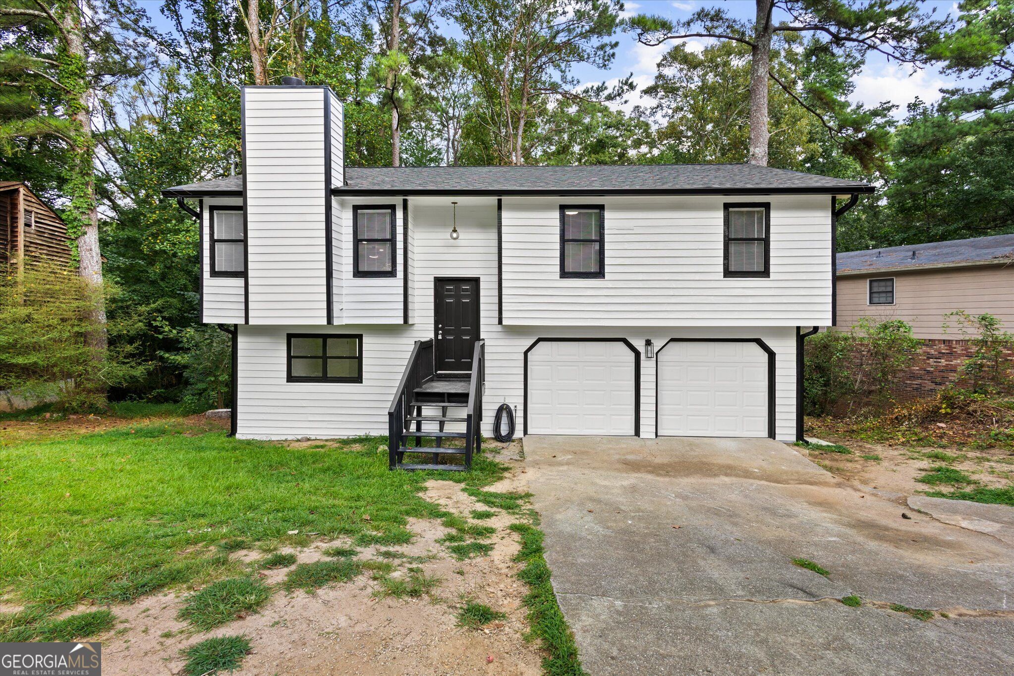 5882 Williams Road Property Photo 1