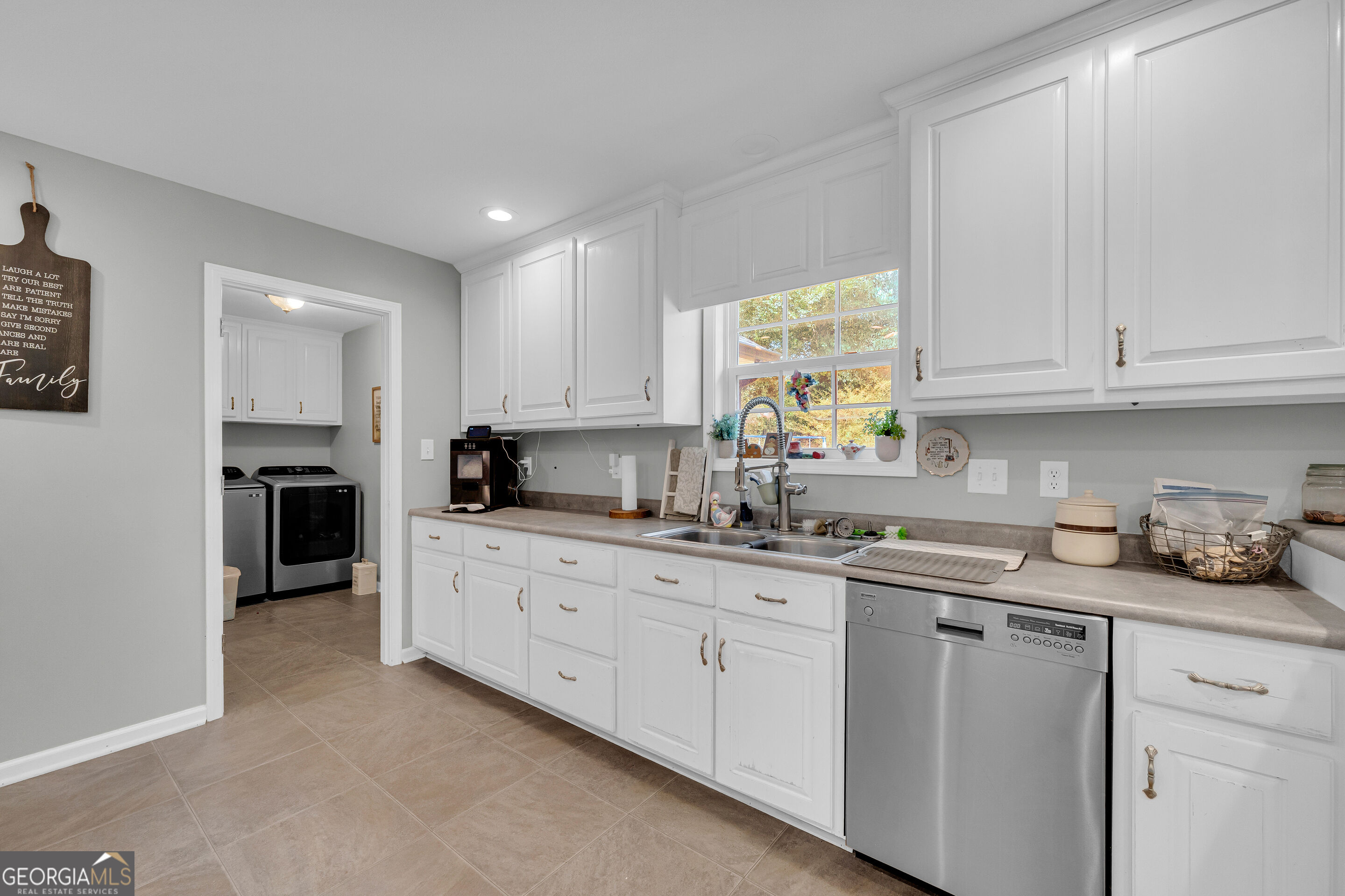 131 Pine Oak Drive Property Photo 17