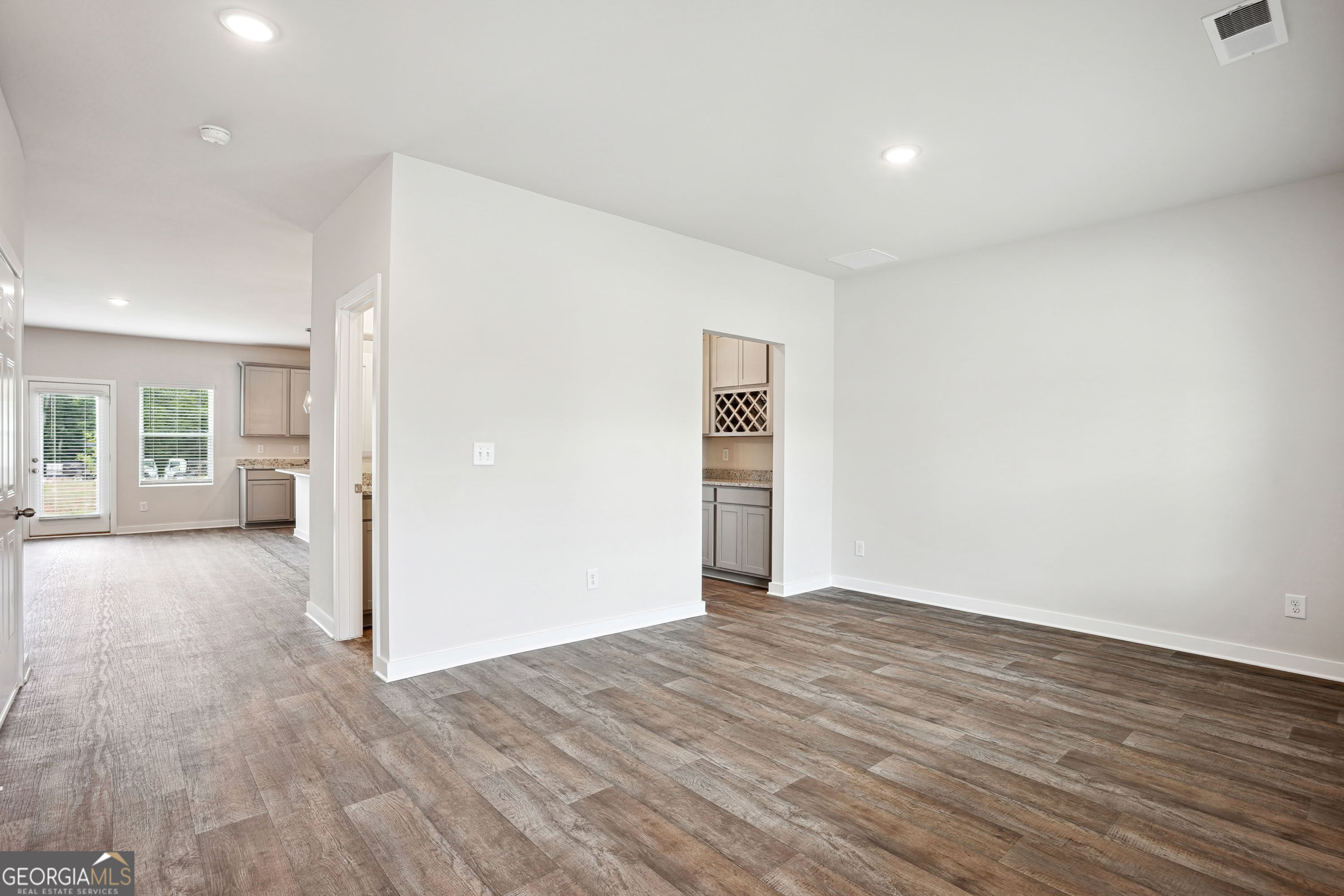 364 Jarrett Street Property Photo 9