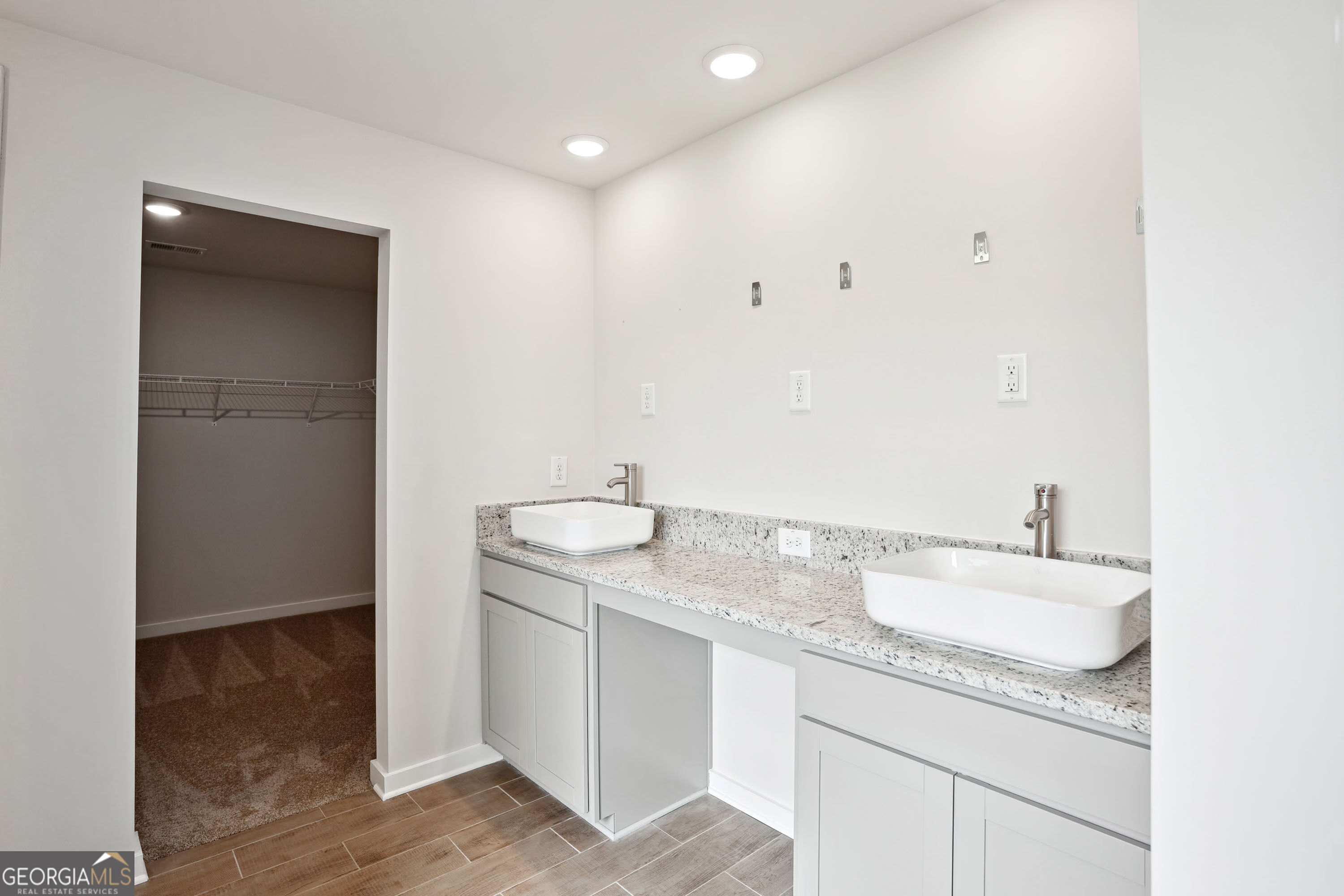 364 Jarrett Street Property Photo 14