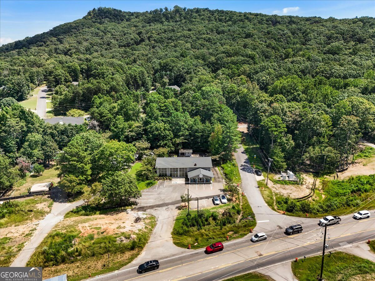 1204 Canton Highway Property Photo 3