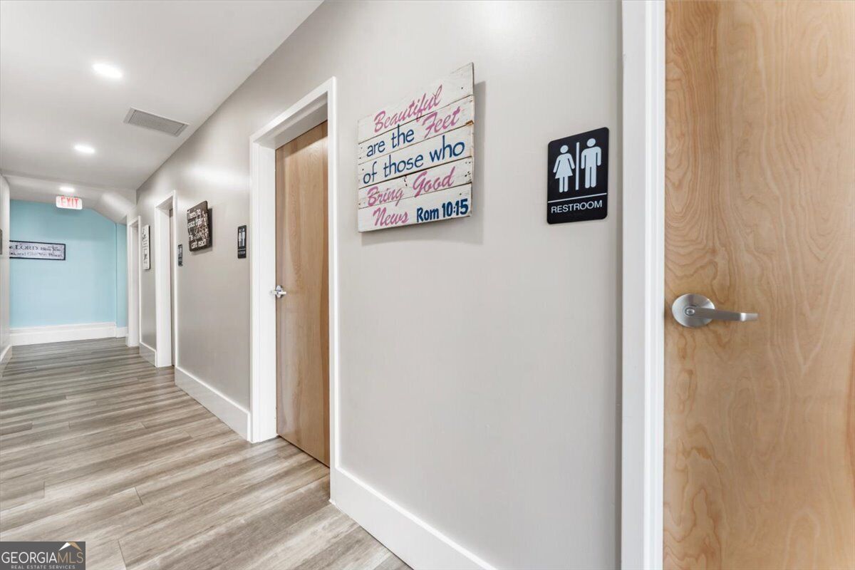 1204 Canton Highway Property Photo 7