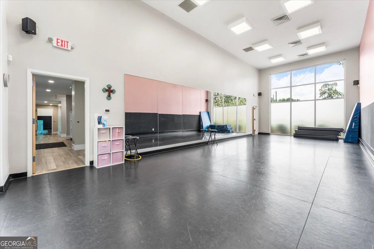 1204 Canton Highway Property Photo 21