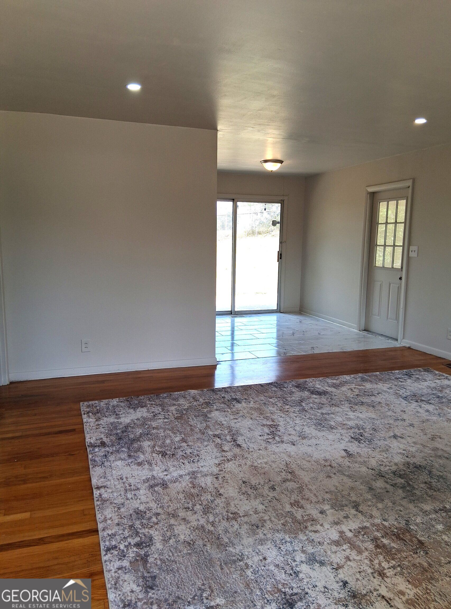 2018 Winston Drive Property Photo 5