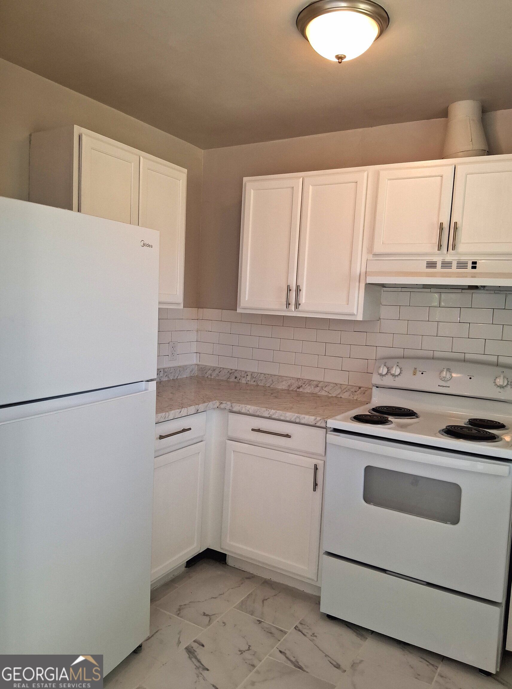 2018 Winston Drive Property Photo 9
