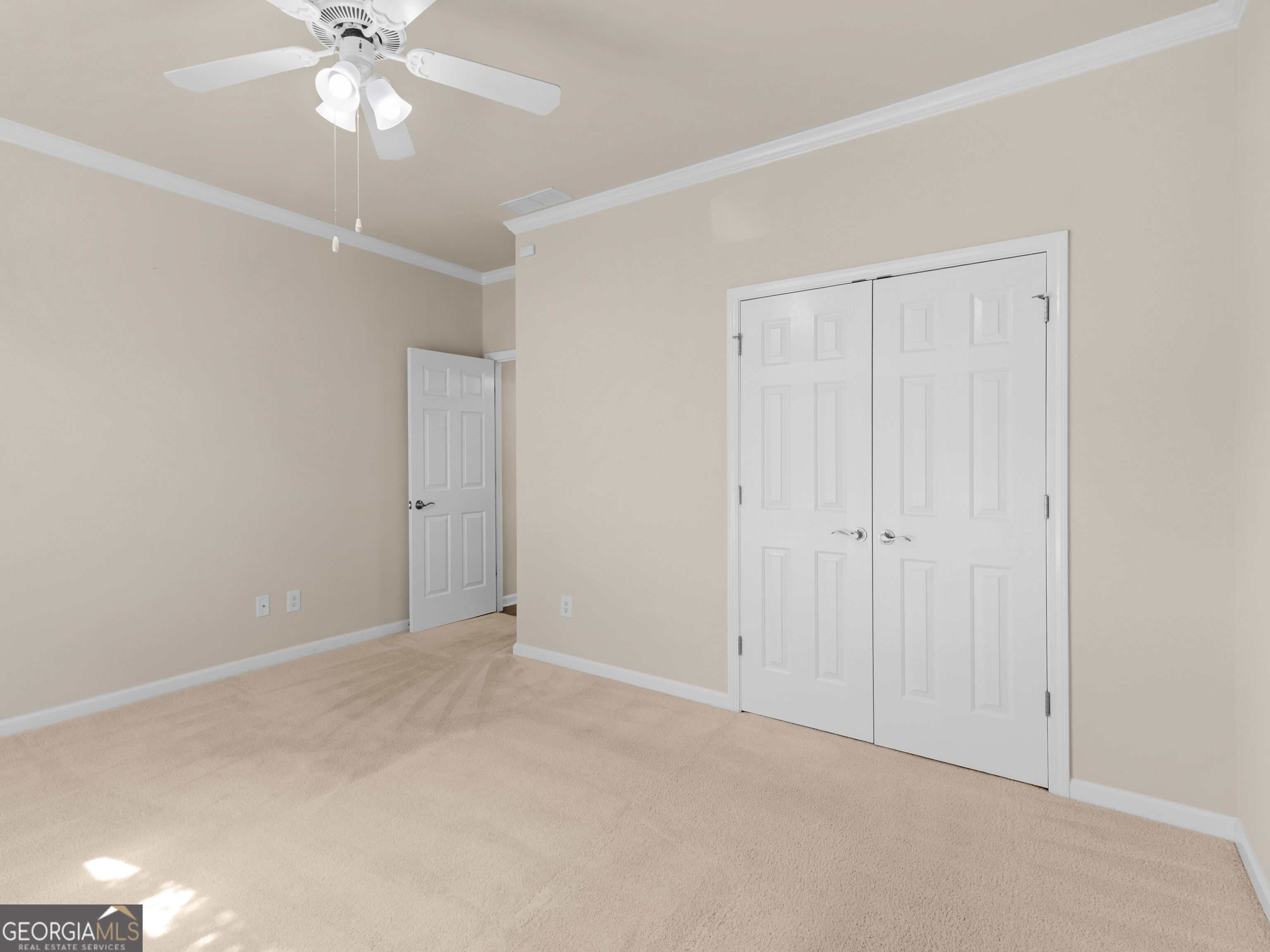 1136 Pebble Creek Lane Property Photo 9