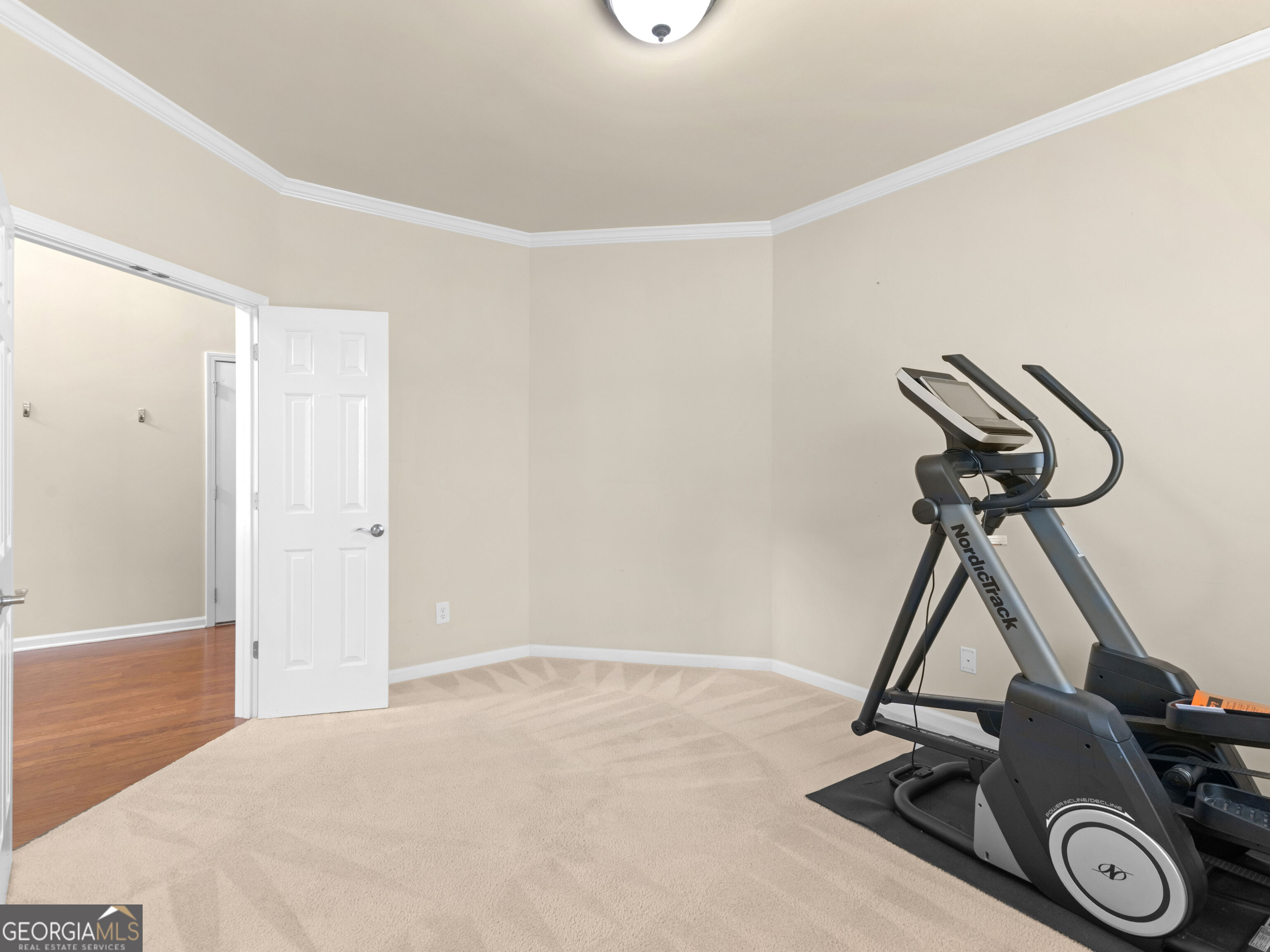 1136 Pebble Creek Lane Property Photo 13