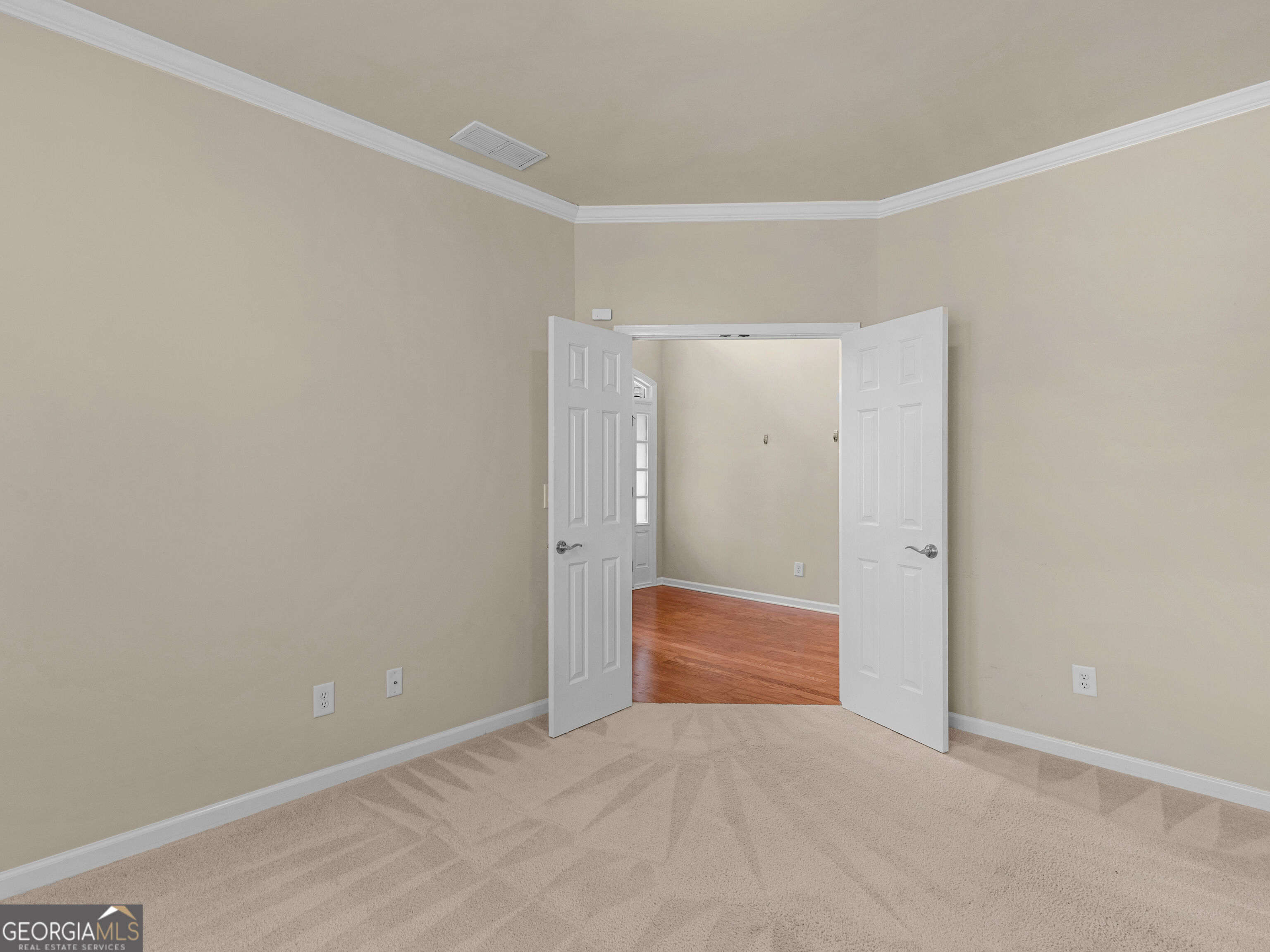 1136 Pebble Creek Lane Property Photo 14