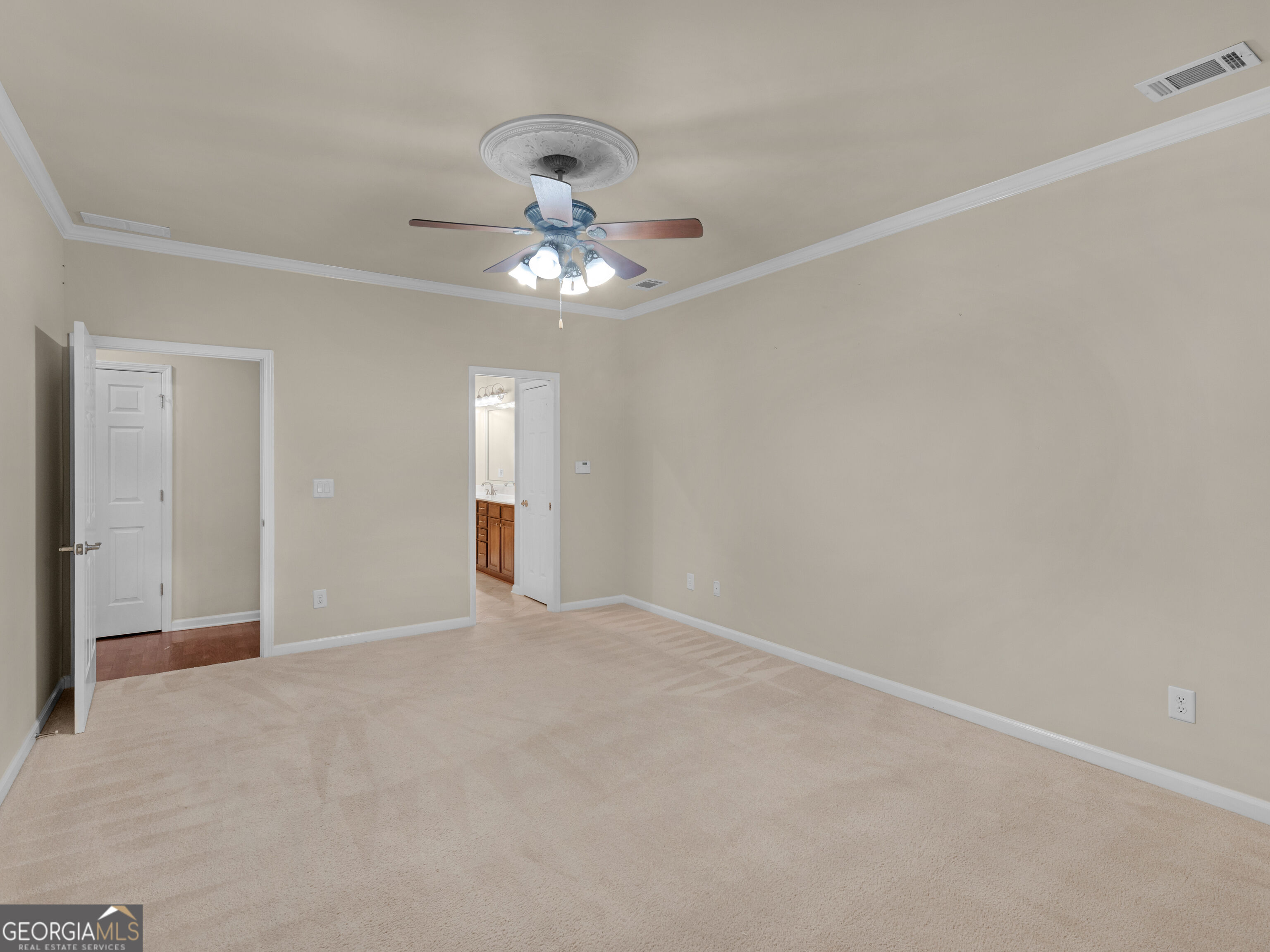 1136 Pebble Creek Lane Property Photo 41