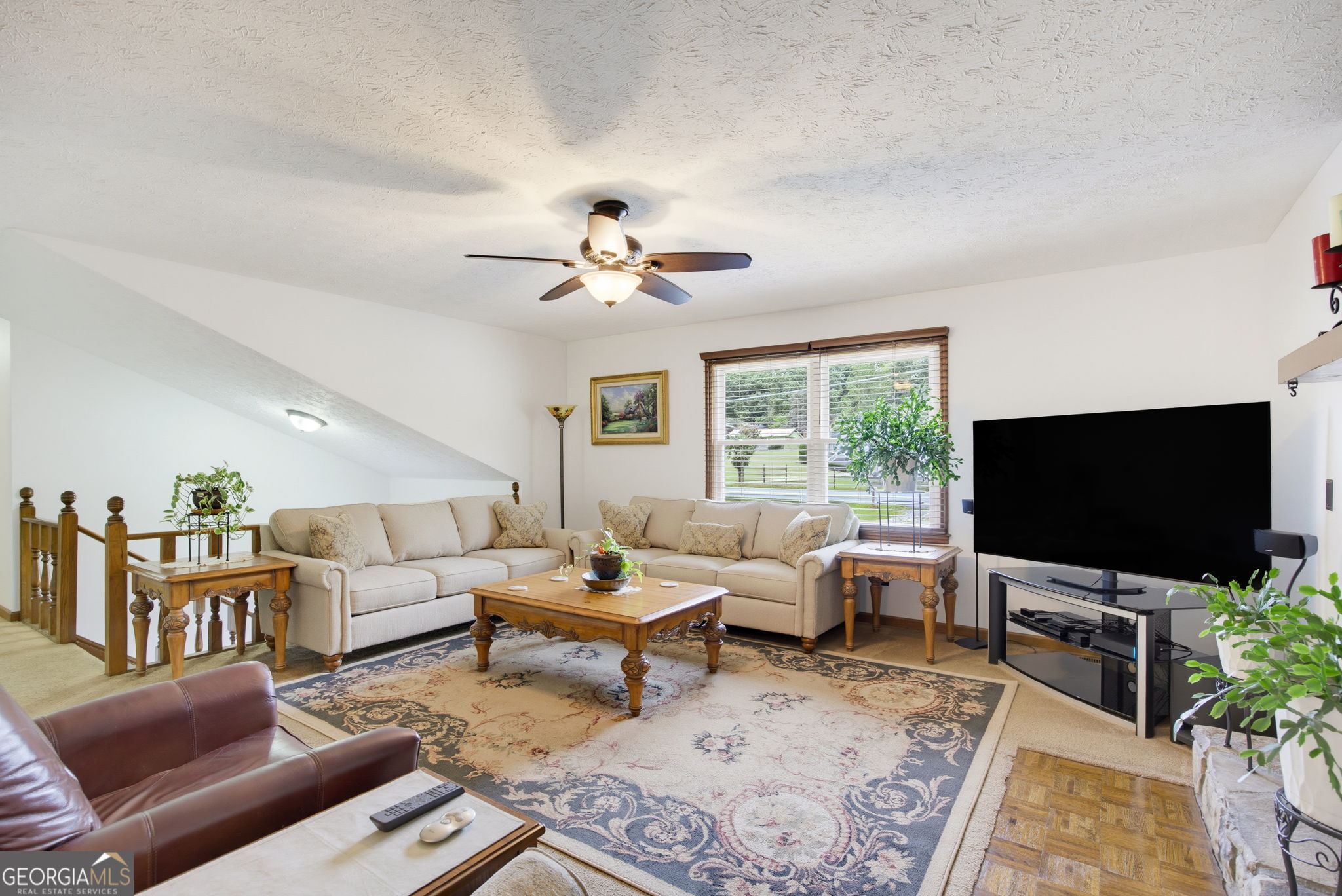 1090 Hickory Road Property Photo 6