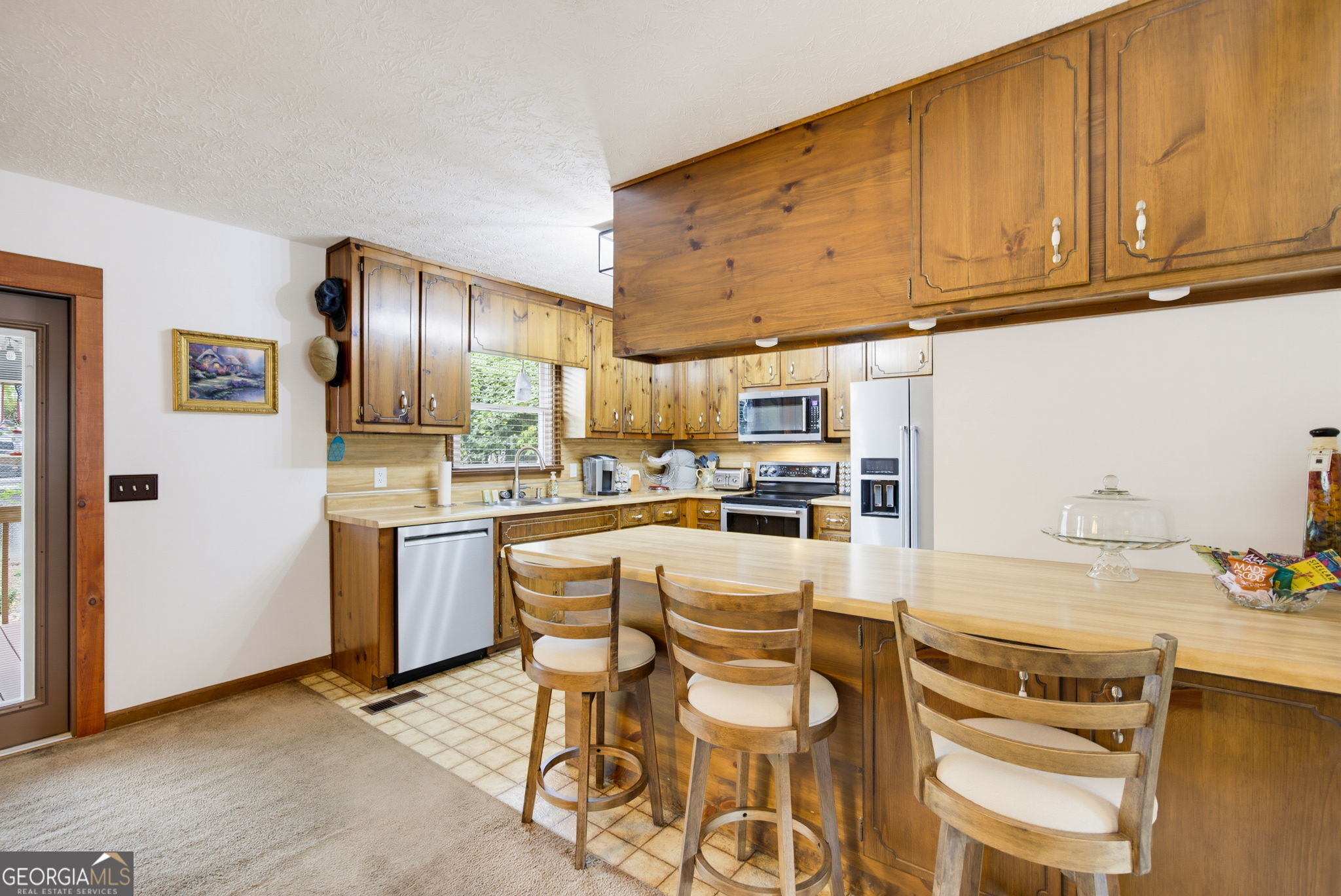 1090 Hickory Road Property Photo 15
