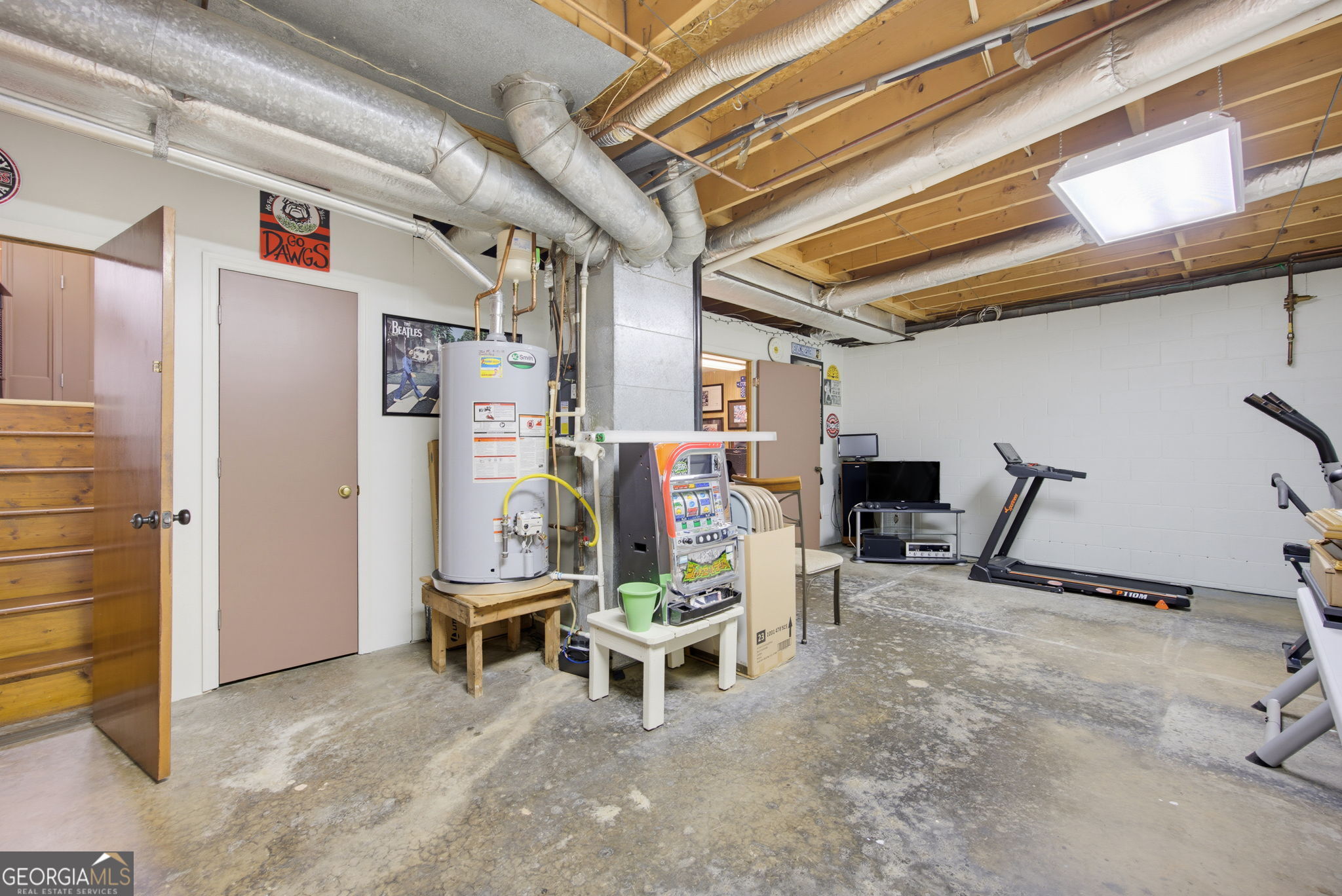 1090 Hickory Road Property Photo 23