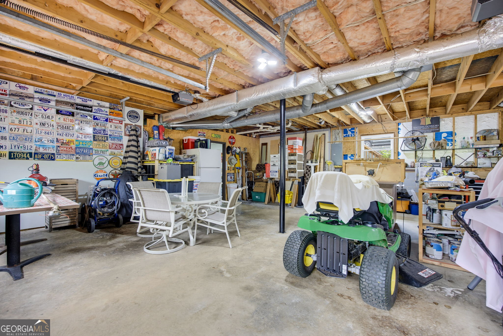 1090 Hickory Road Property Photo 28