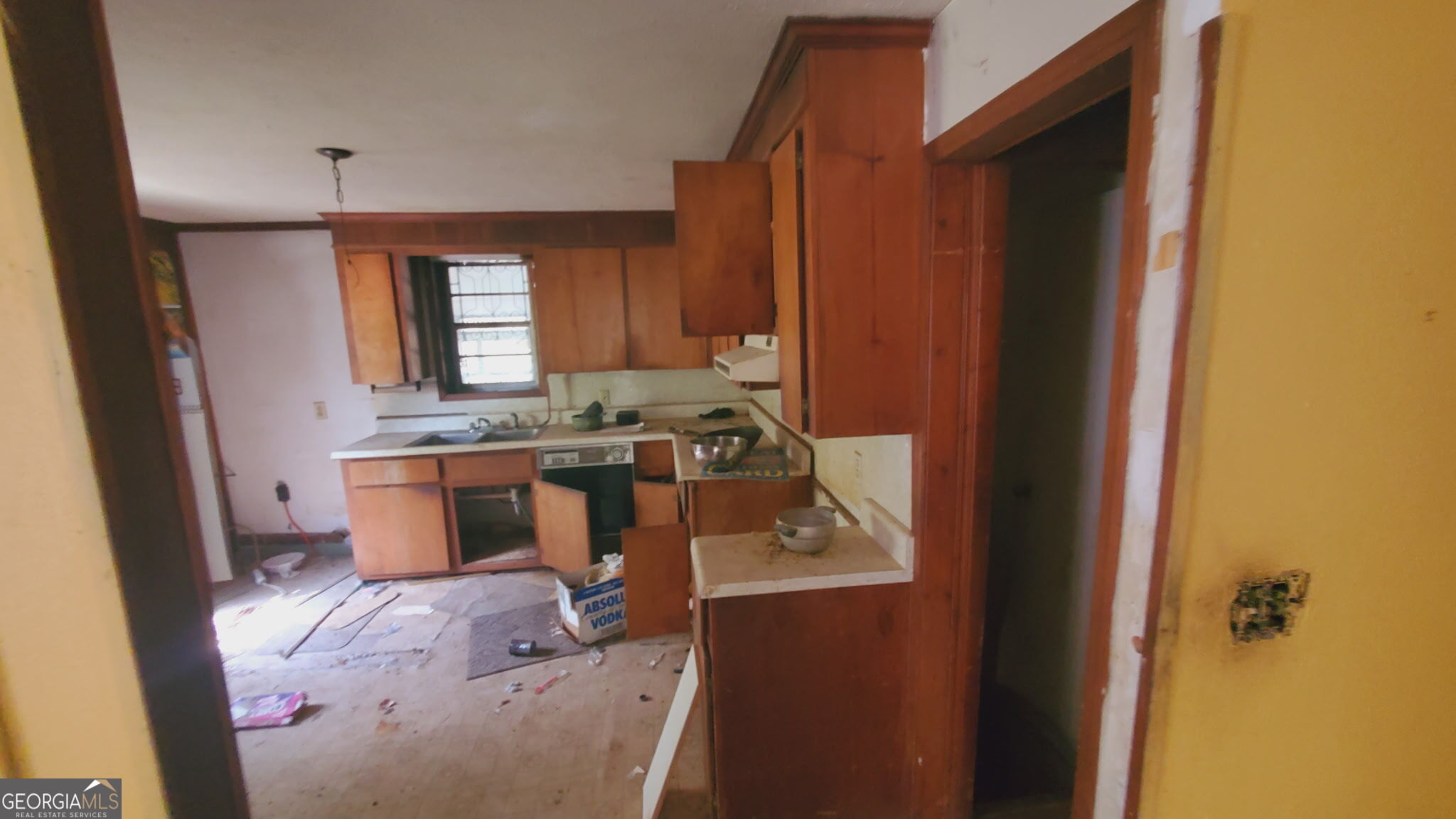 1301 Lakeview Drive Property Photo 4