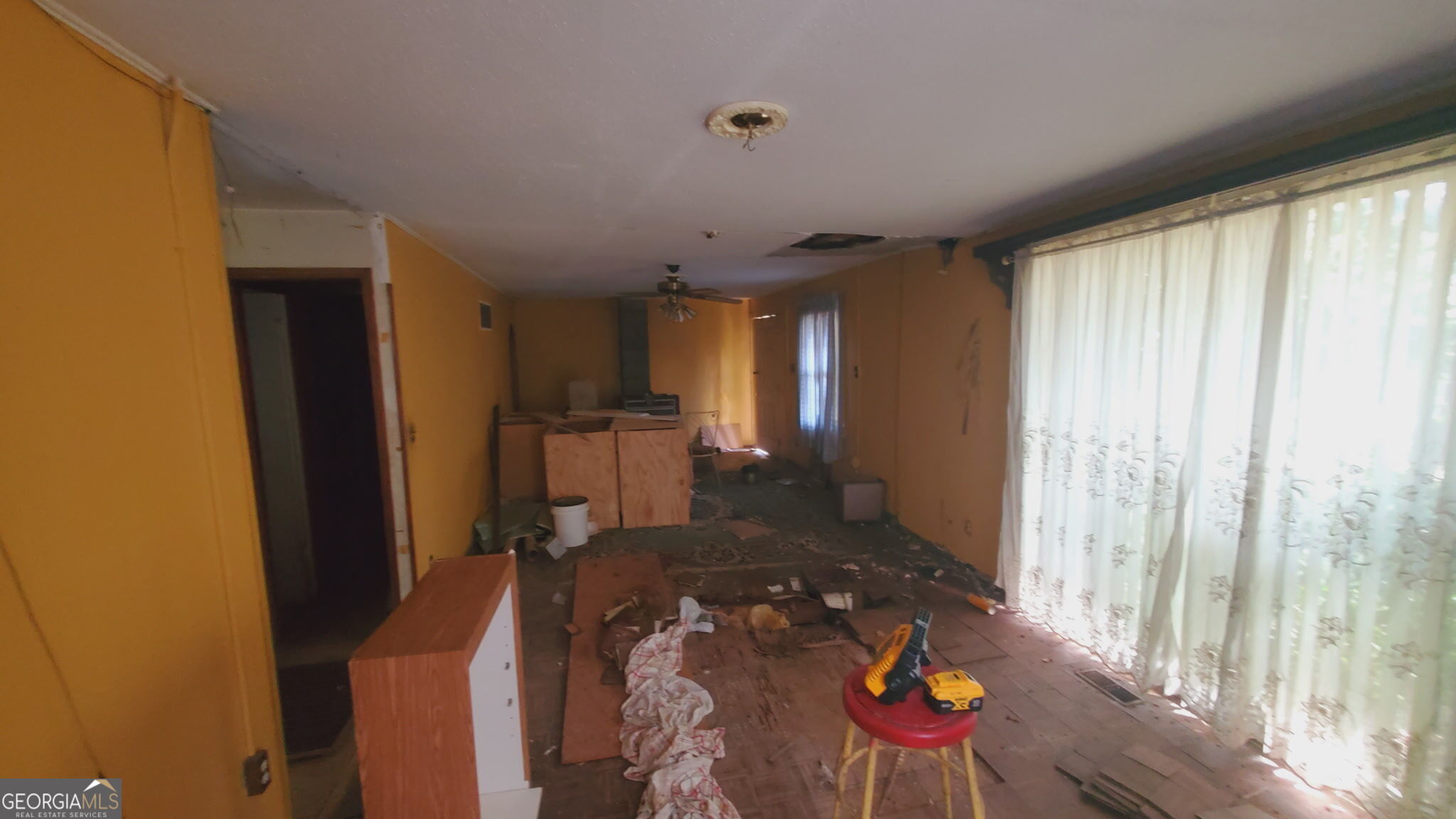 1301 Lakeview Drive Property Photo 7