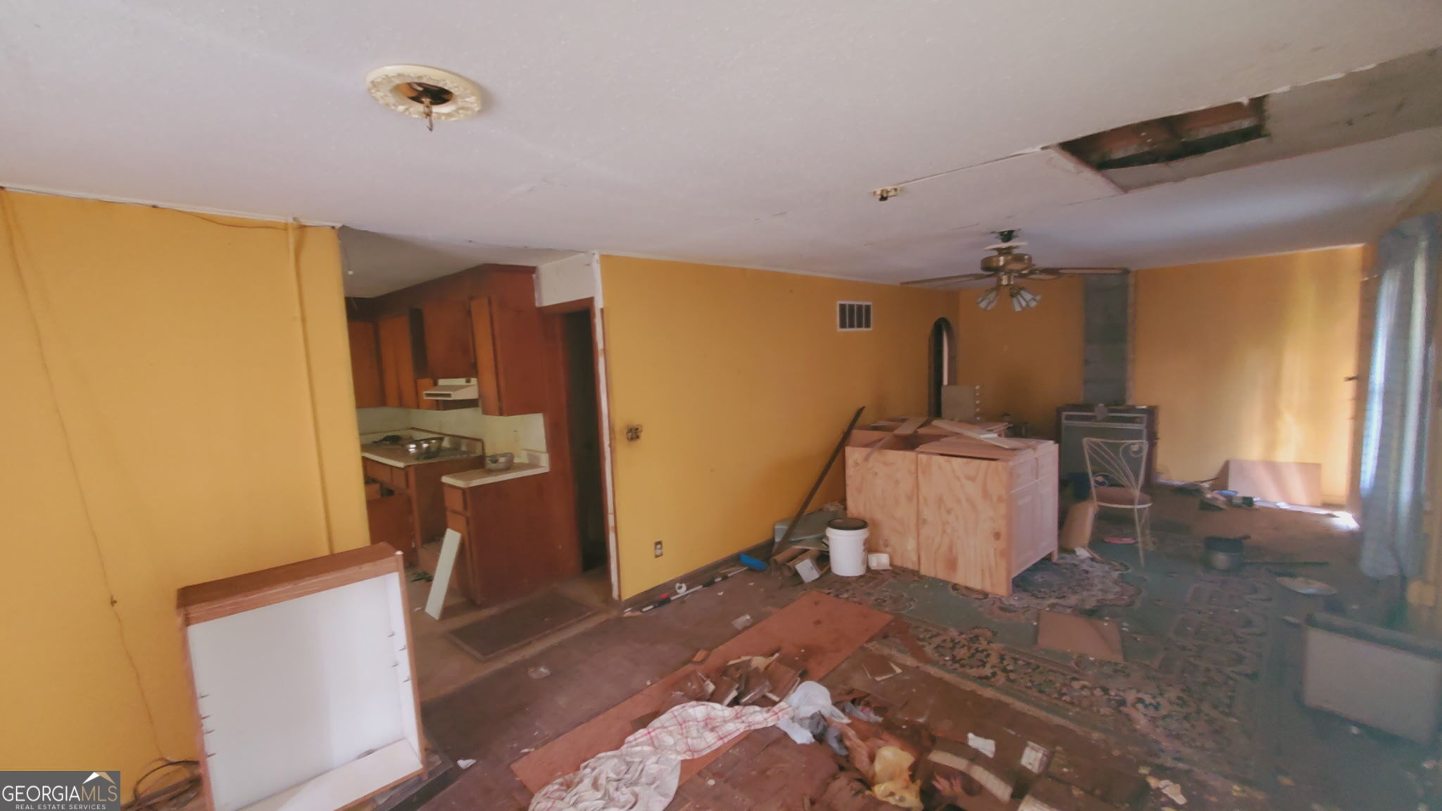 1301 Lakeview Drive Property Photo 9