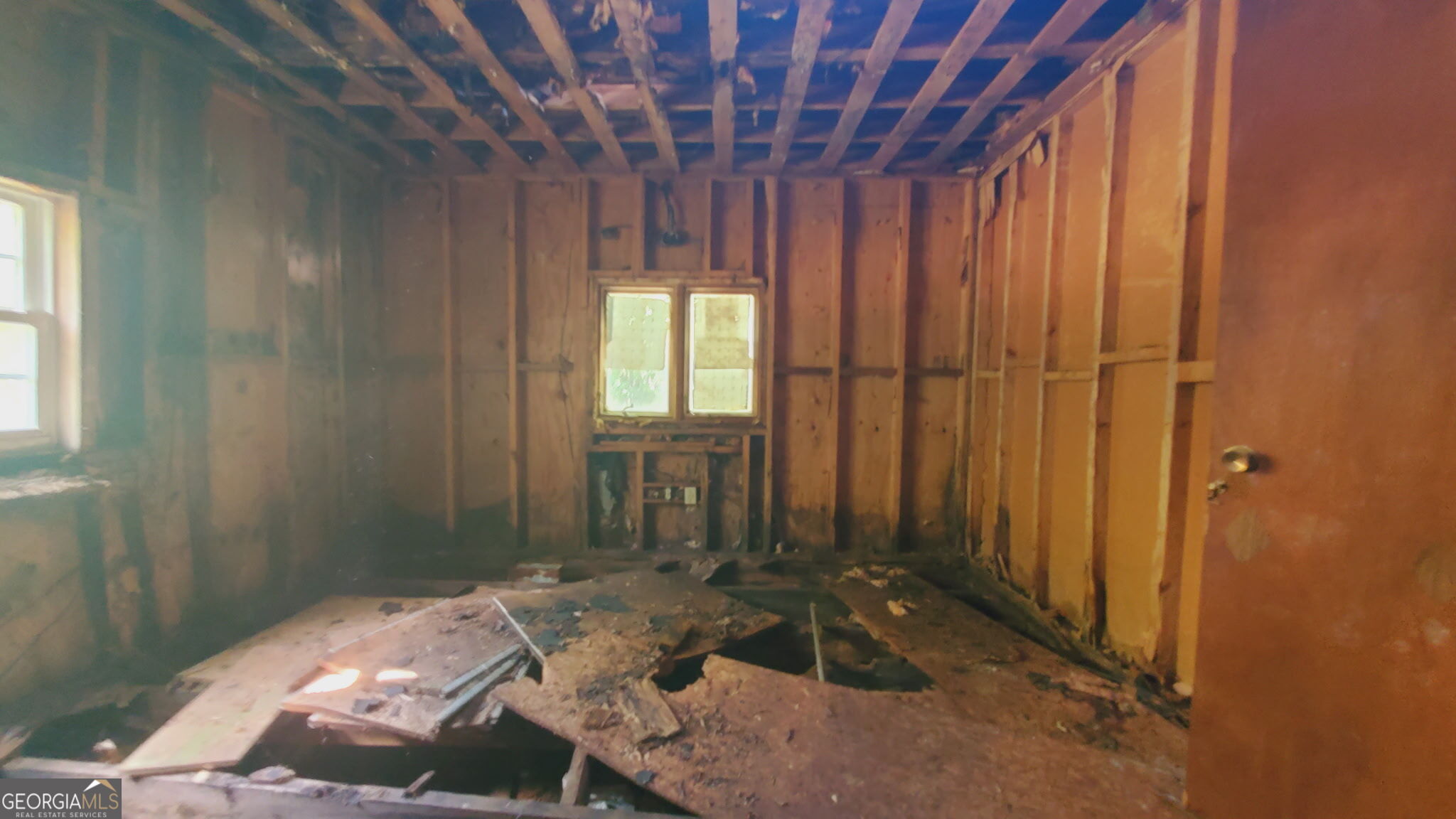 1301 Lakeview Drive Property Photo 12