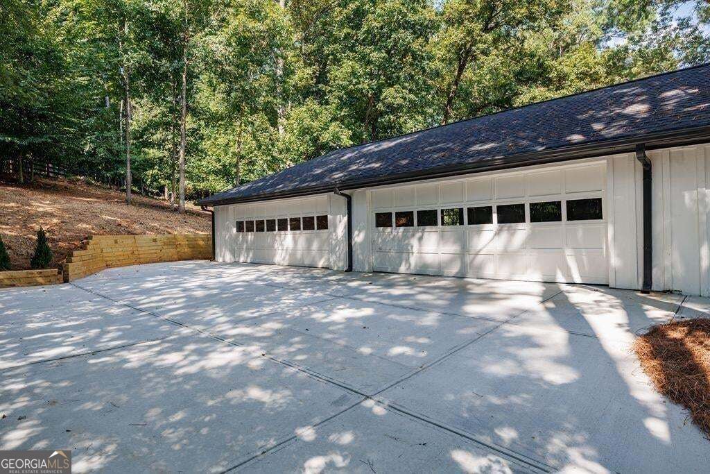 820 Oakhaven Drive Property Photo 3