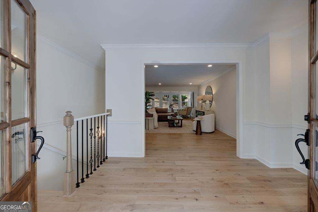 820 Oakhaven Drive Property Photo 4
